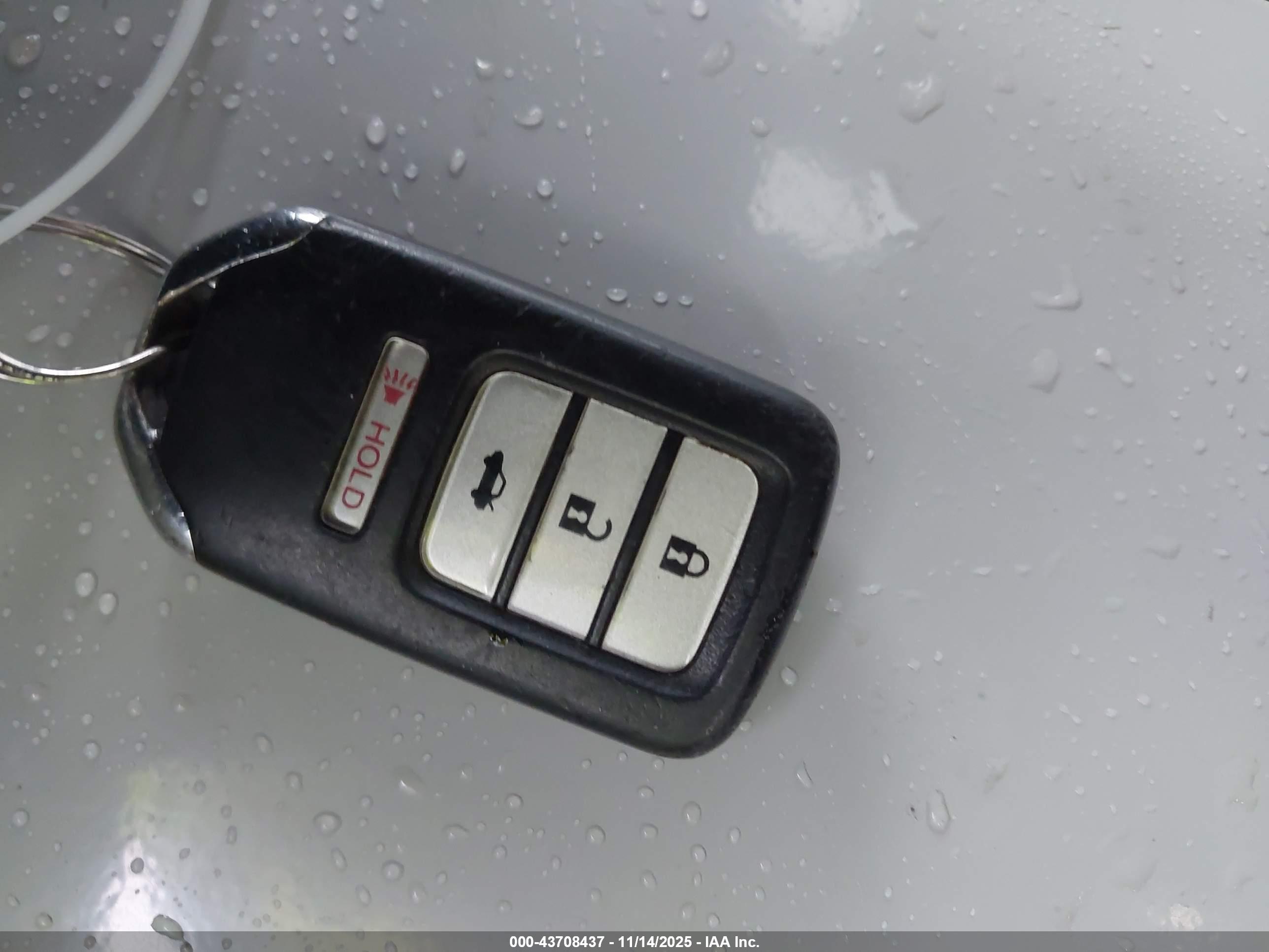 HONDA ACCORD image 11