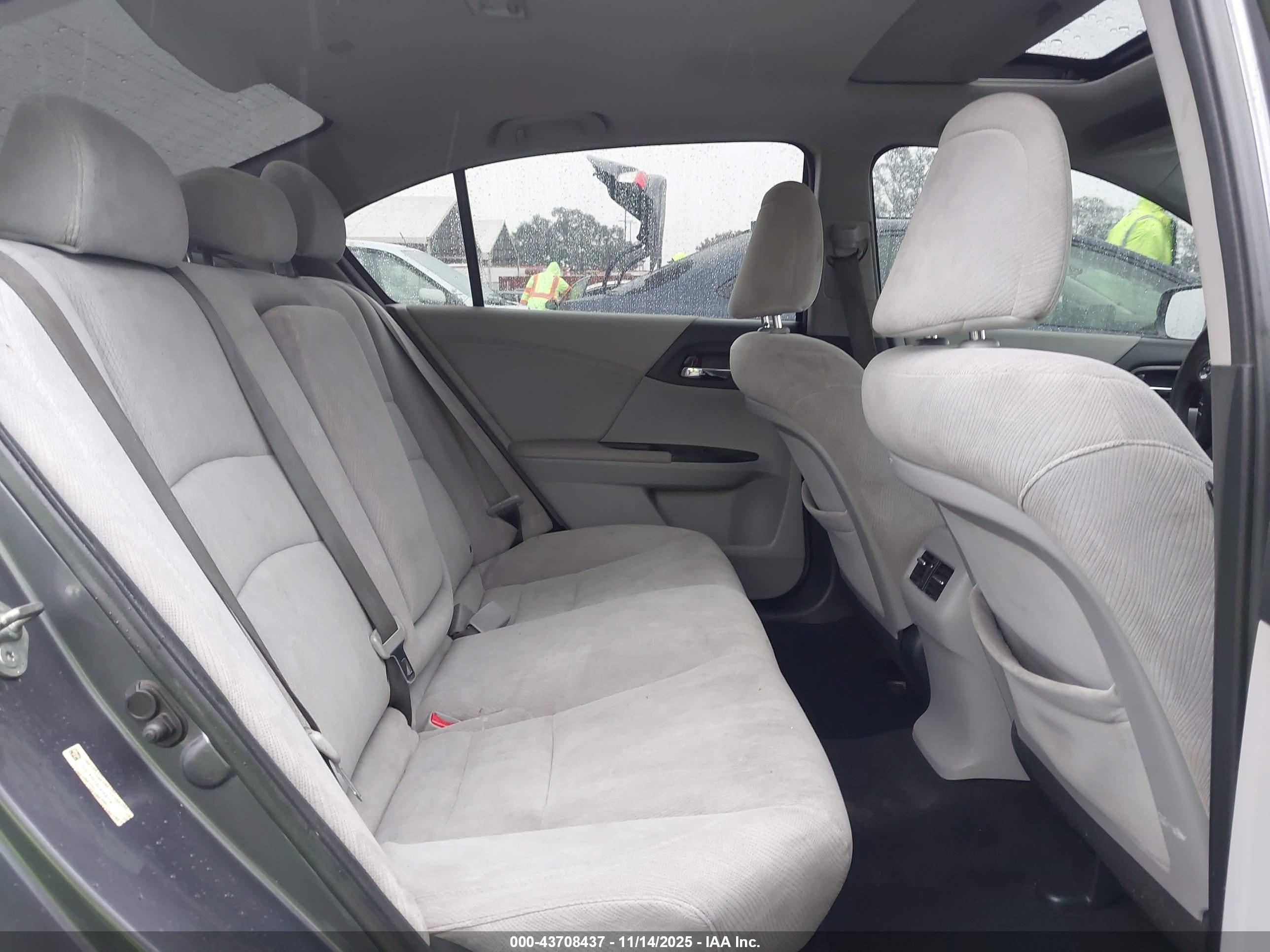 HONDA ACCORD image 8