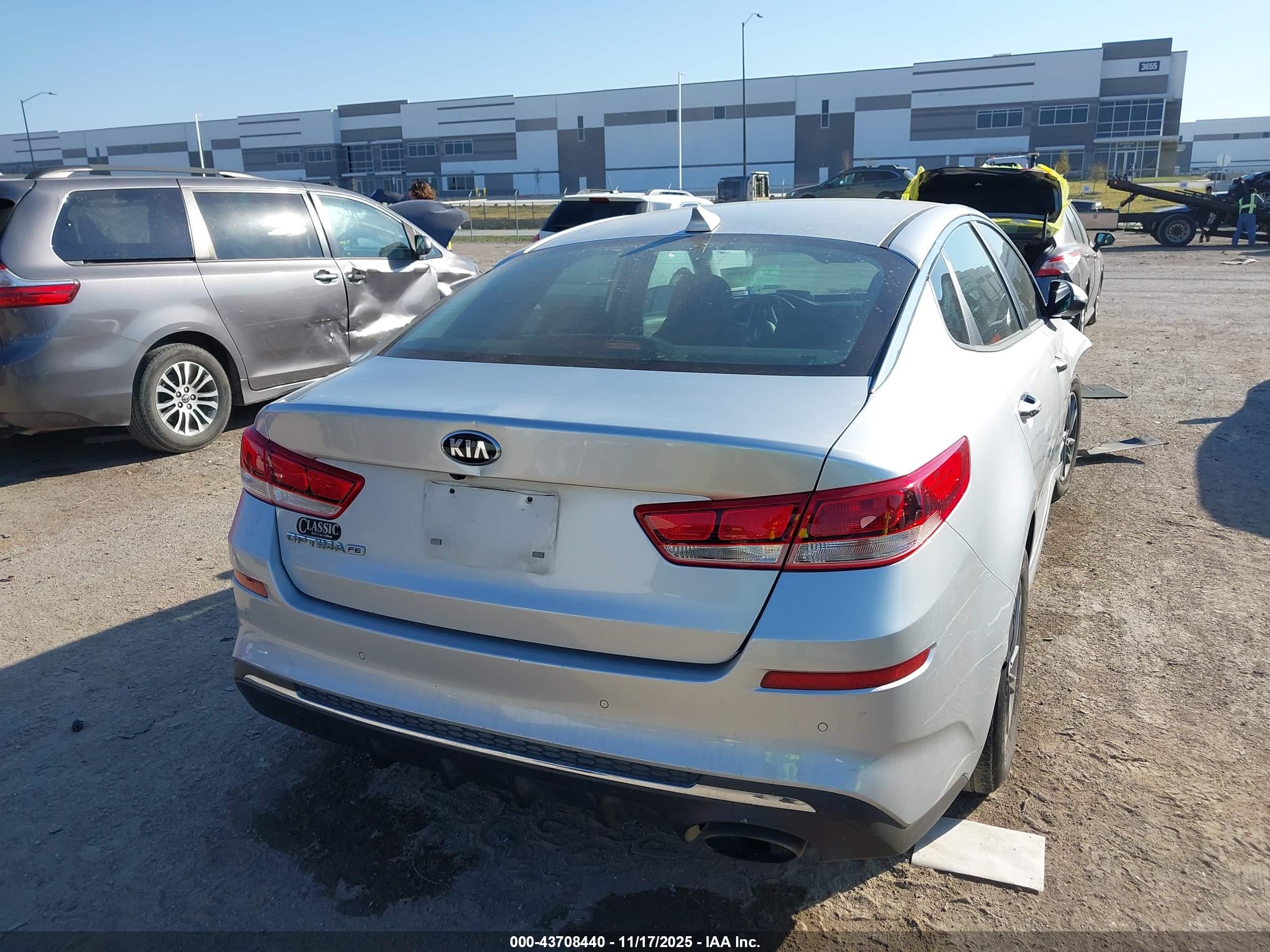 KIA OPTIMA image 4