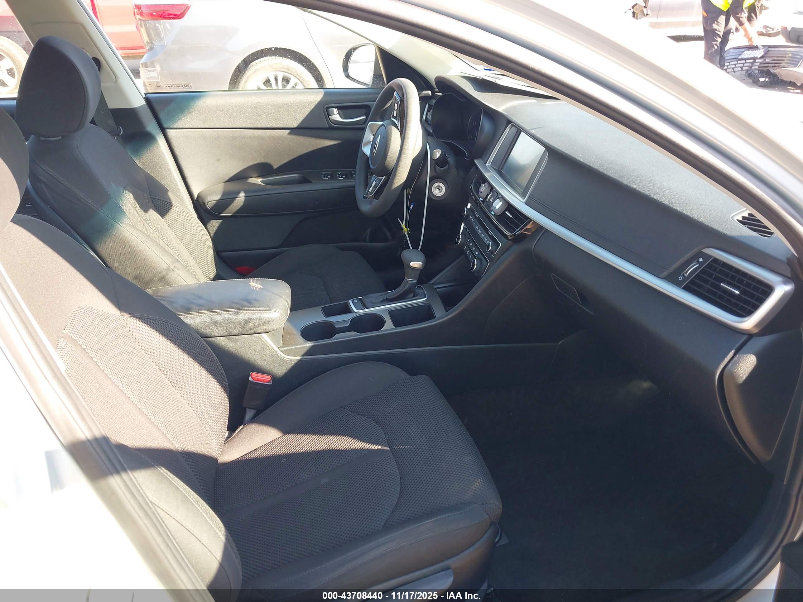KIA OPTIMA image 5