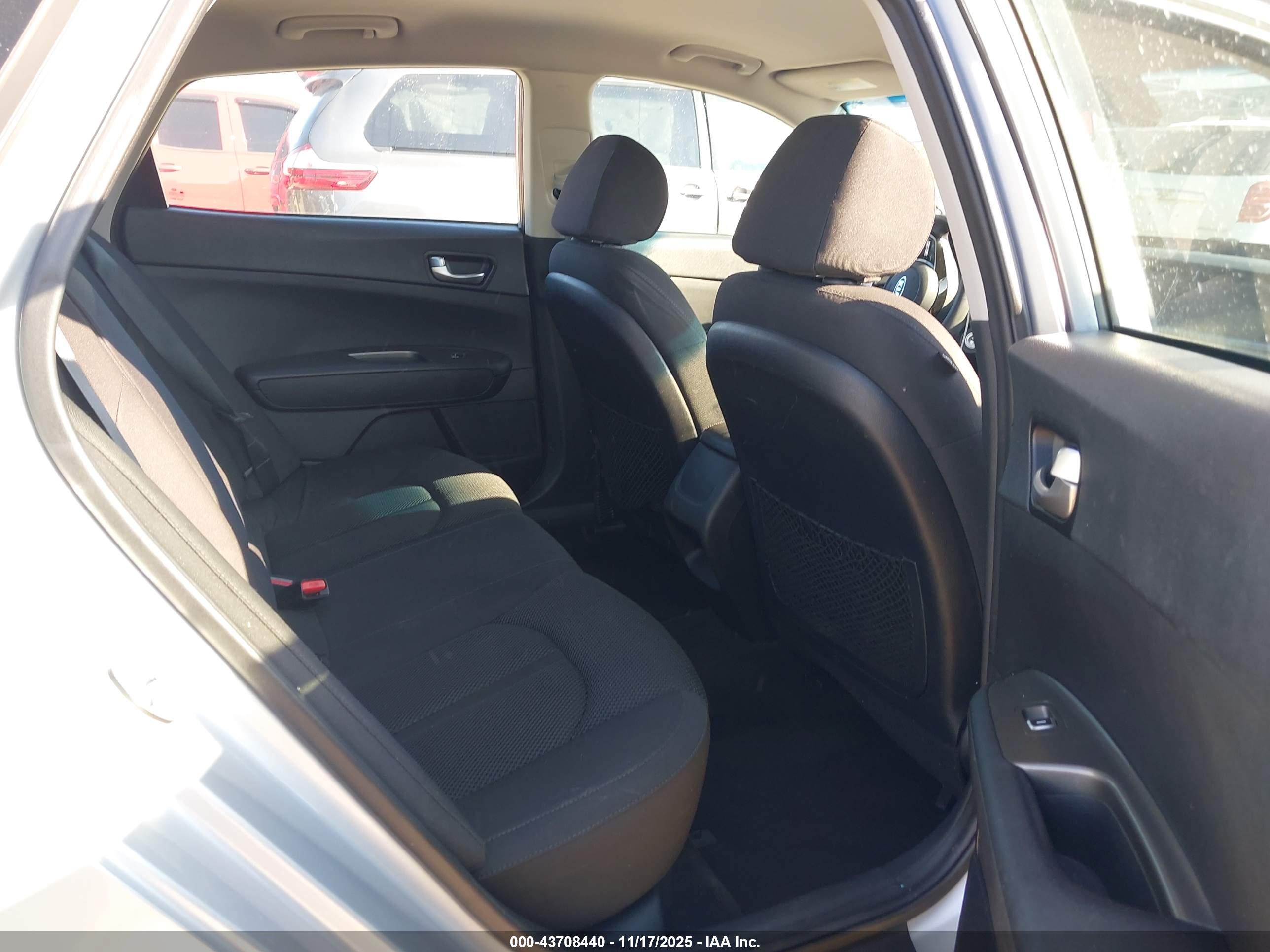 KIA OPTIMA image 8