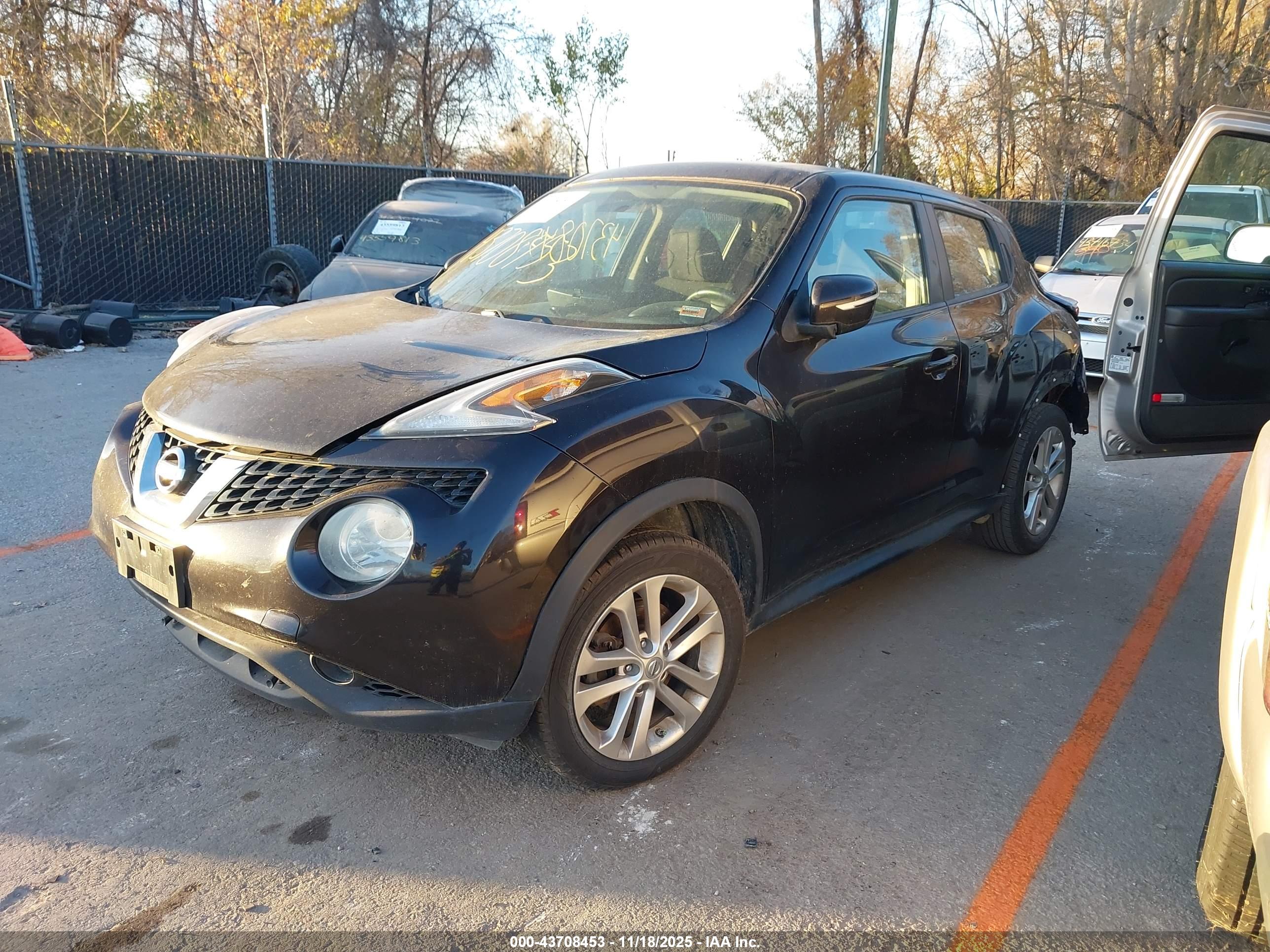 NISSAN JUKE image 2