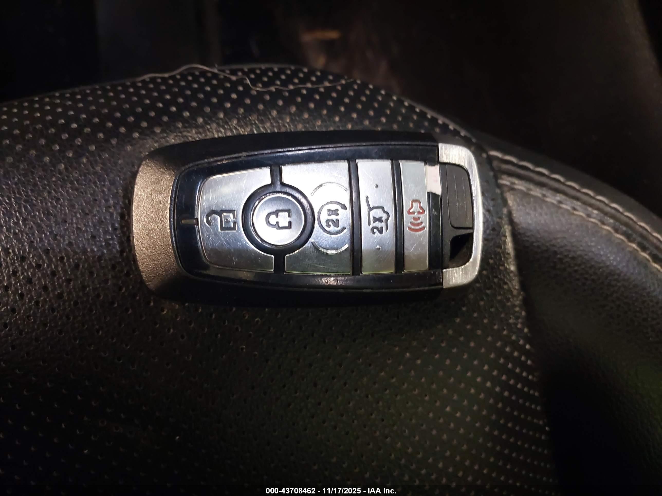 FORD ESCAPE image 11