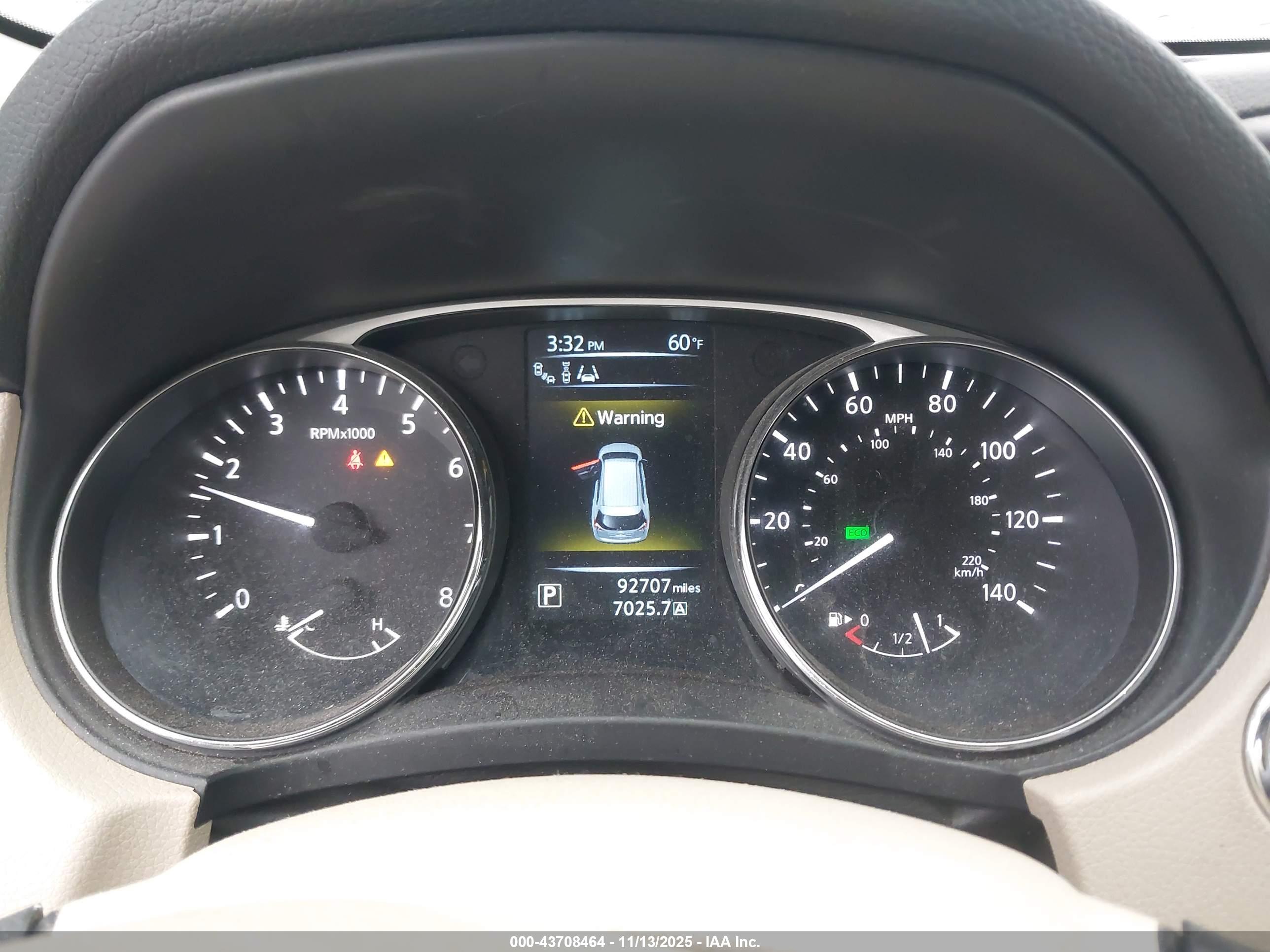 NISSAN ROGUE image 7