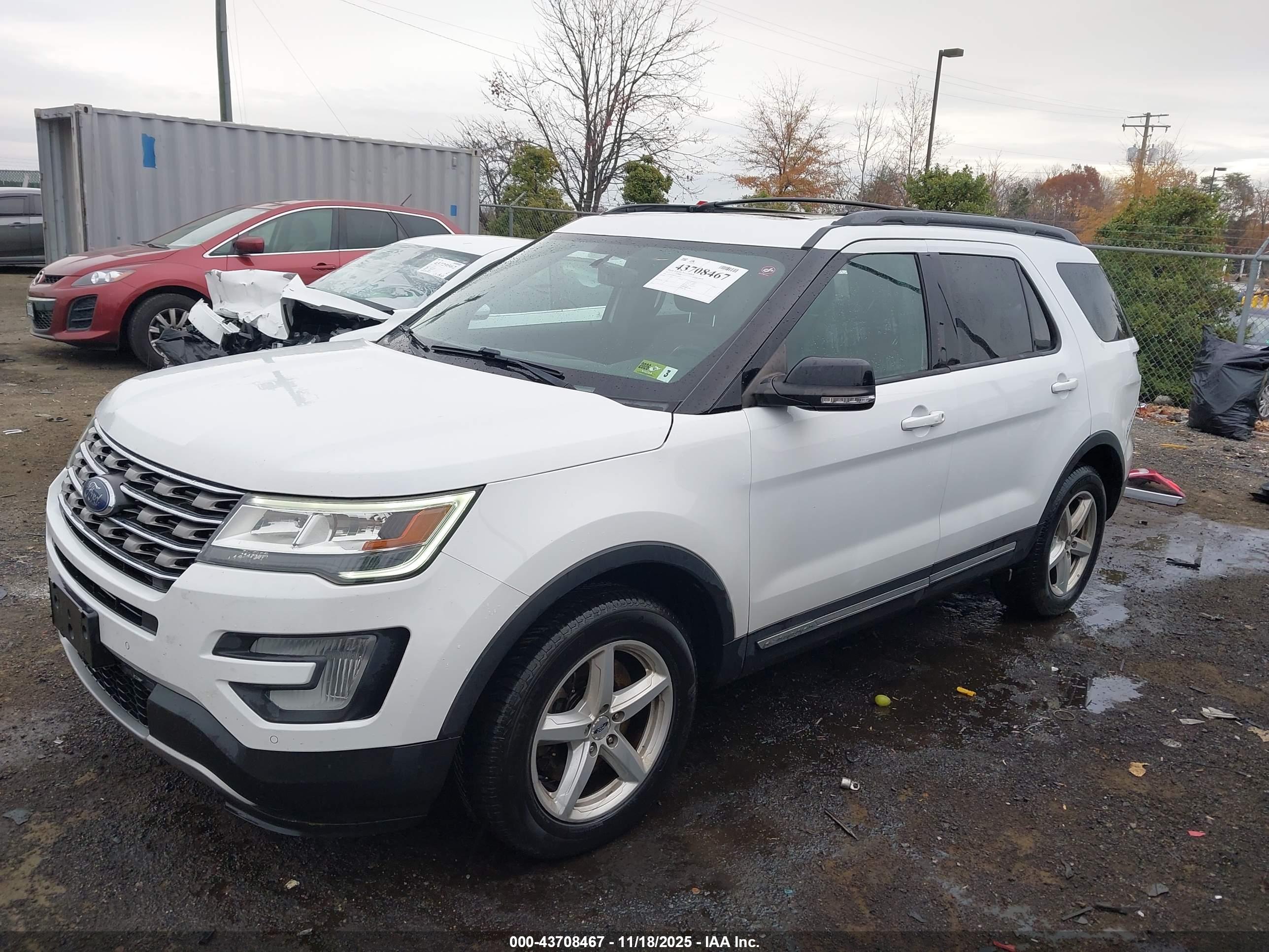 FORD EXPLORER image 2