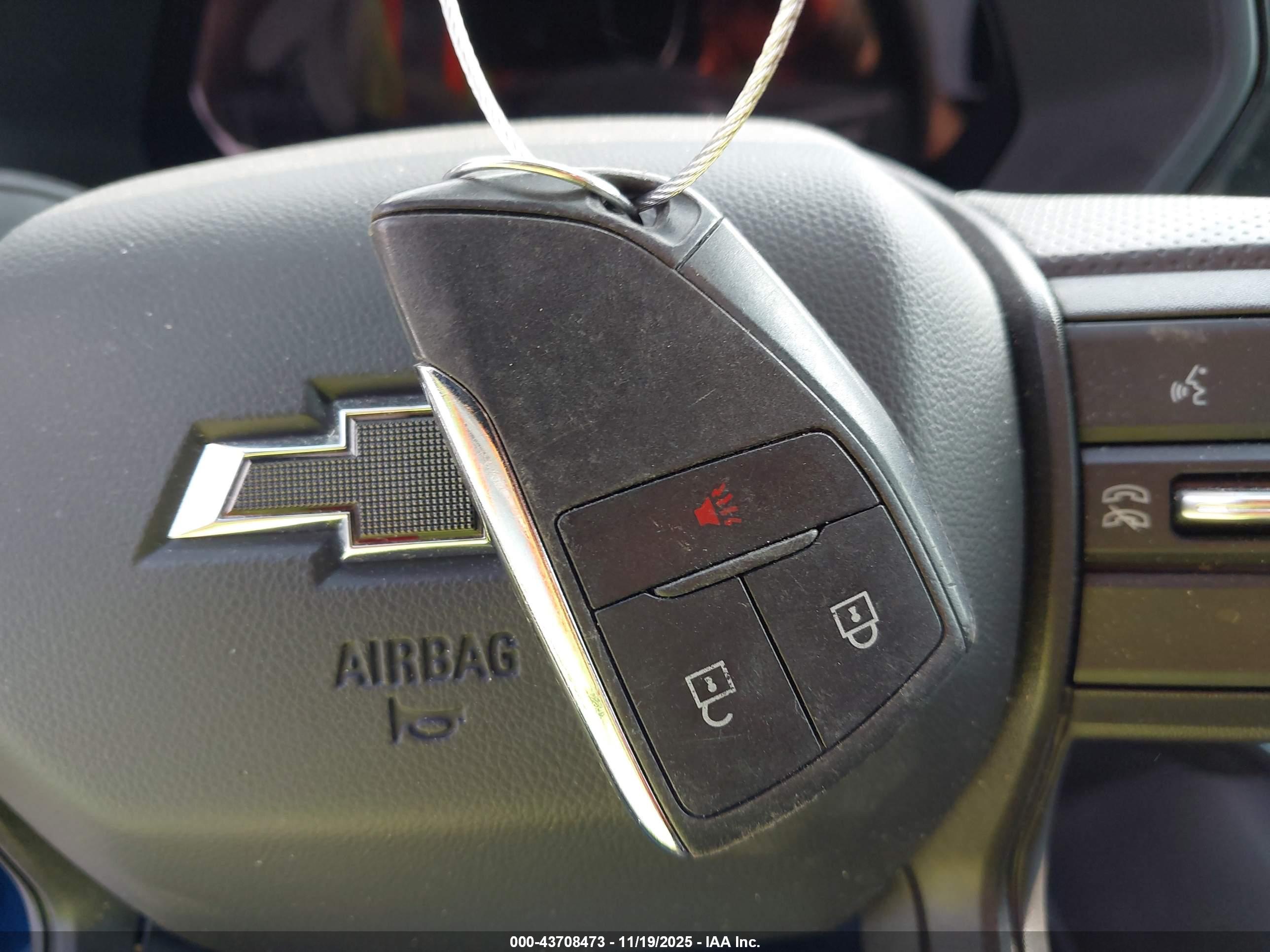 CHEVROLET COLORADO image 11