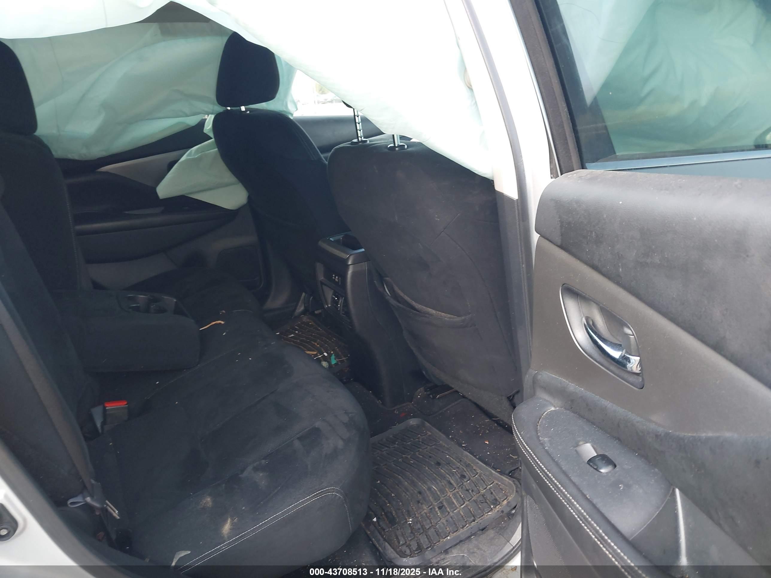 NISSAN MURANO image 8