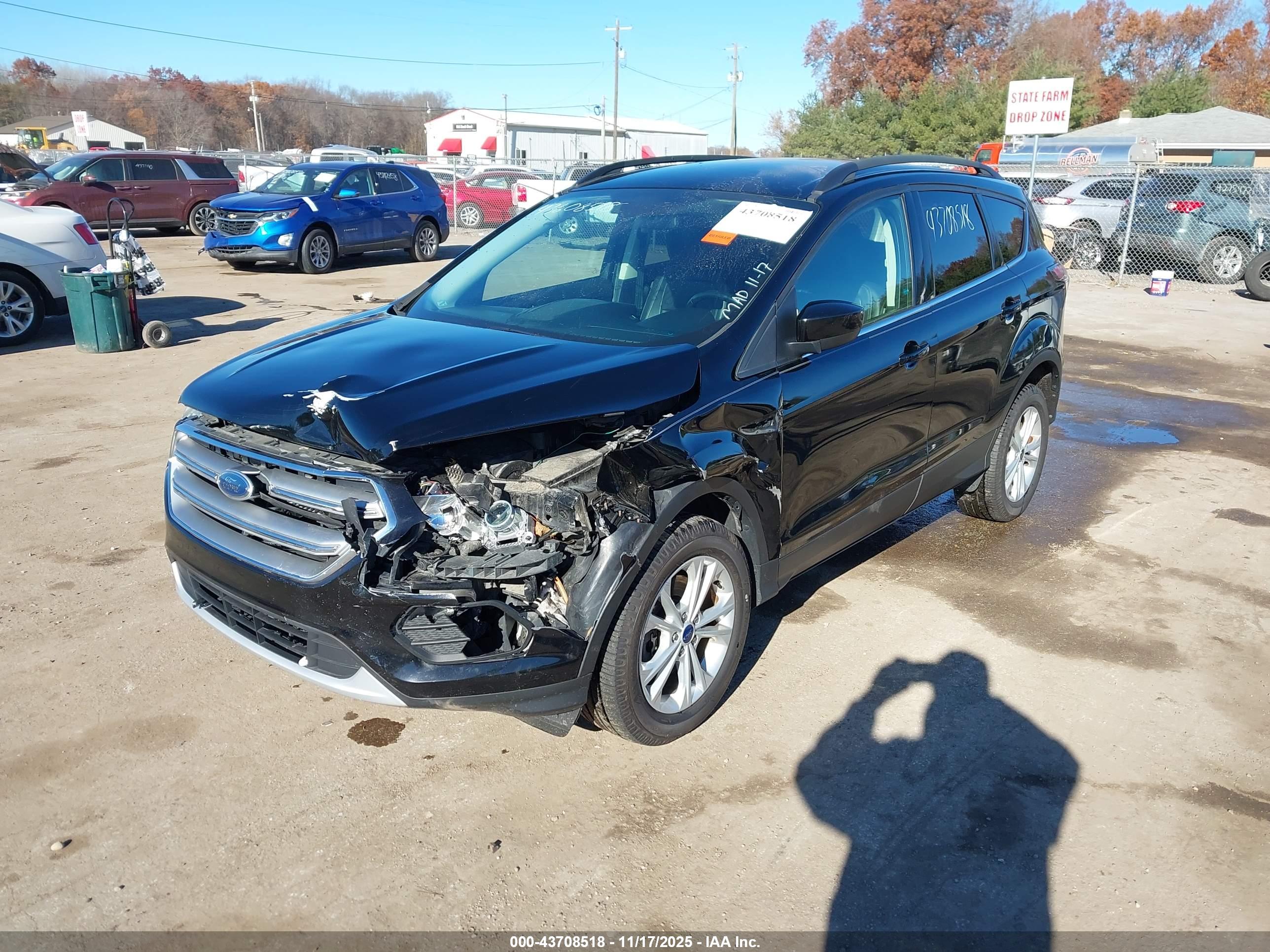 FORD ESCAPE image 2