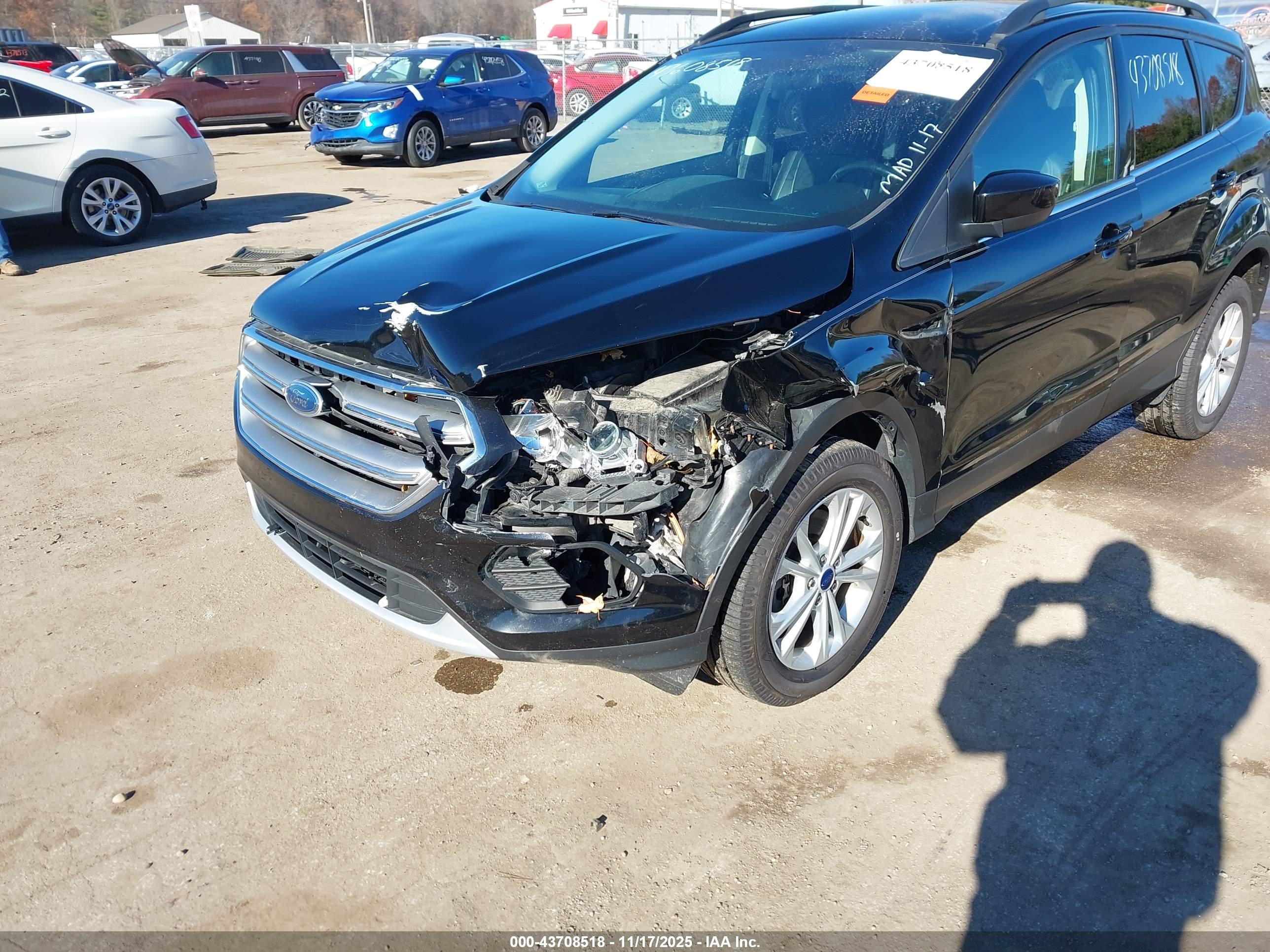 FORD ESCAPE image 6