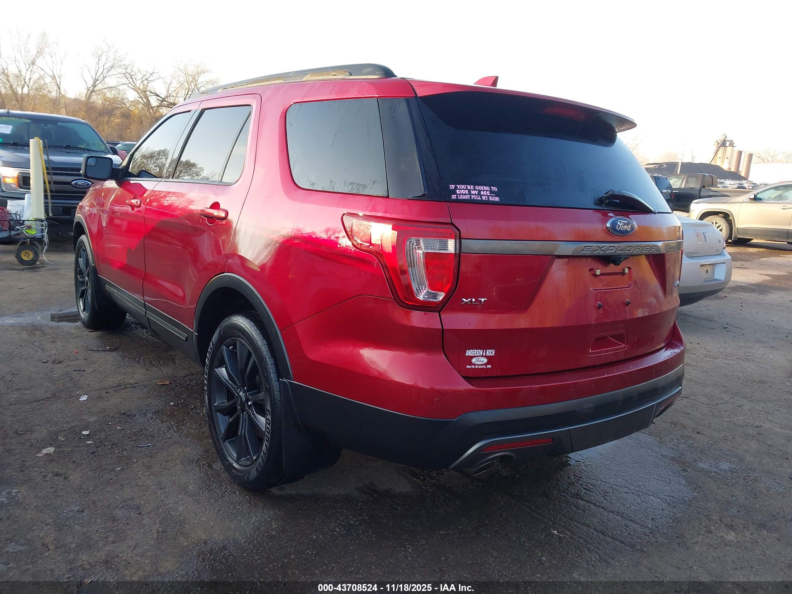 FORD EXPLORER image 3