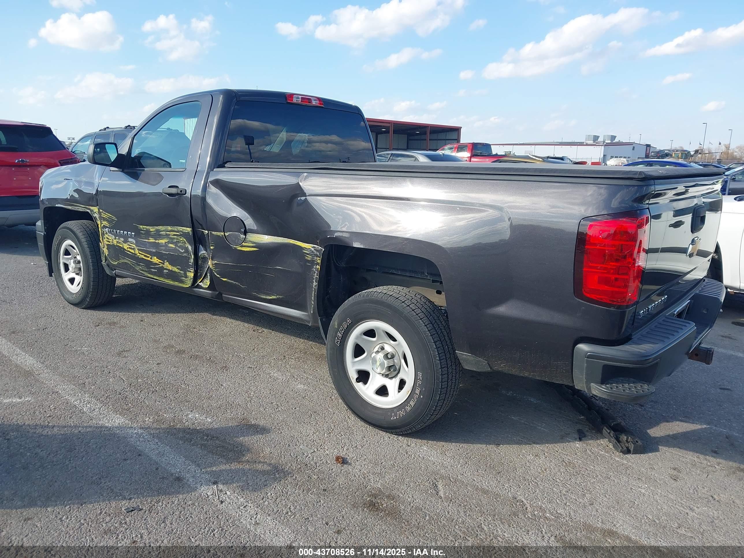 CHEVROLET SILVERADO image 3