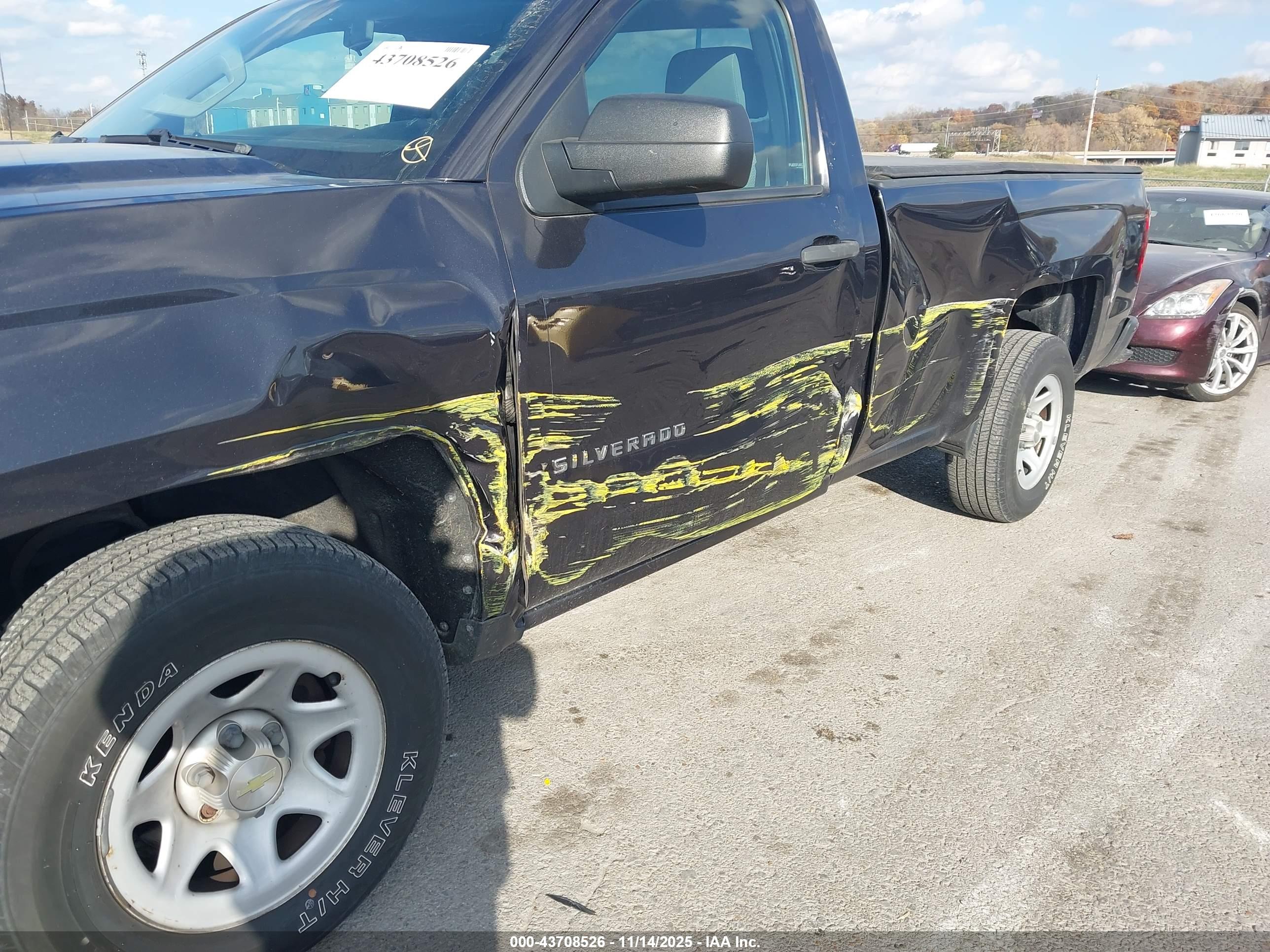 CHEVROLET SILVERADO image 6