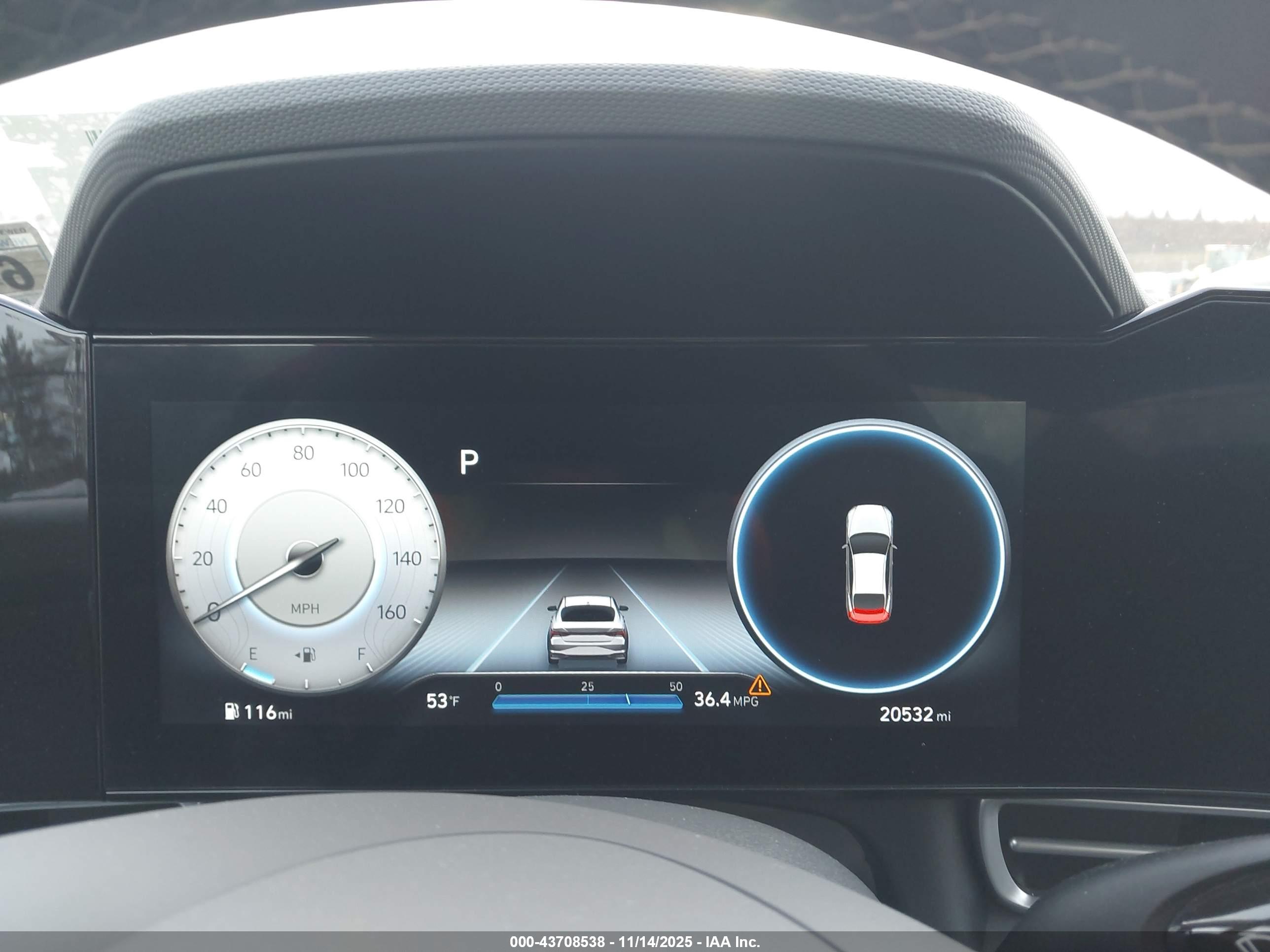 HYUNDAI ELANTRA image 7