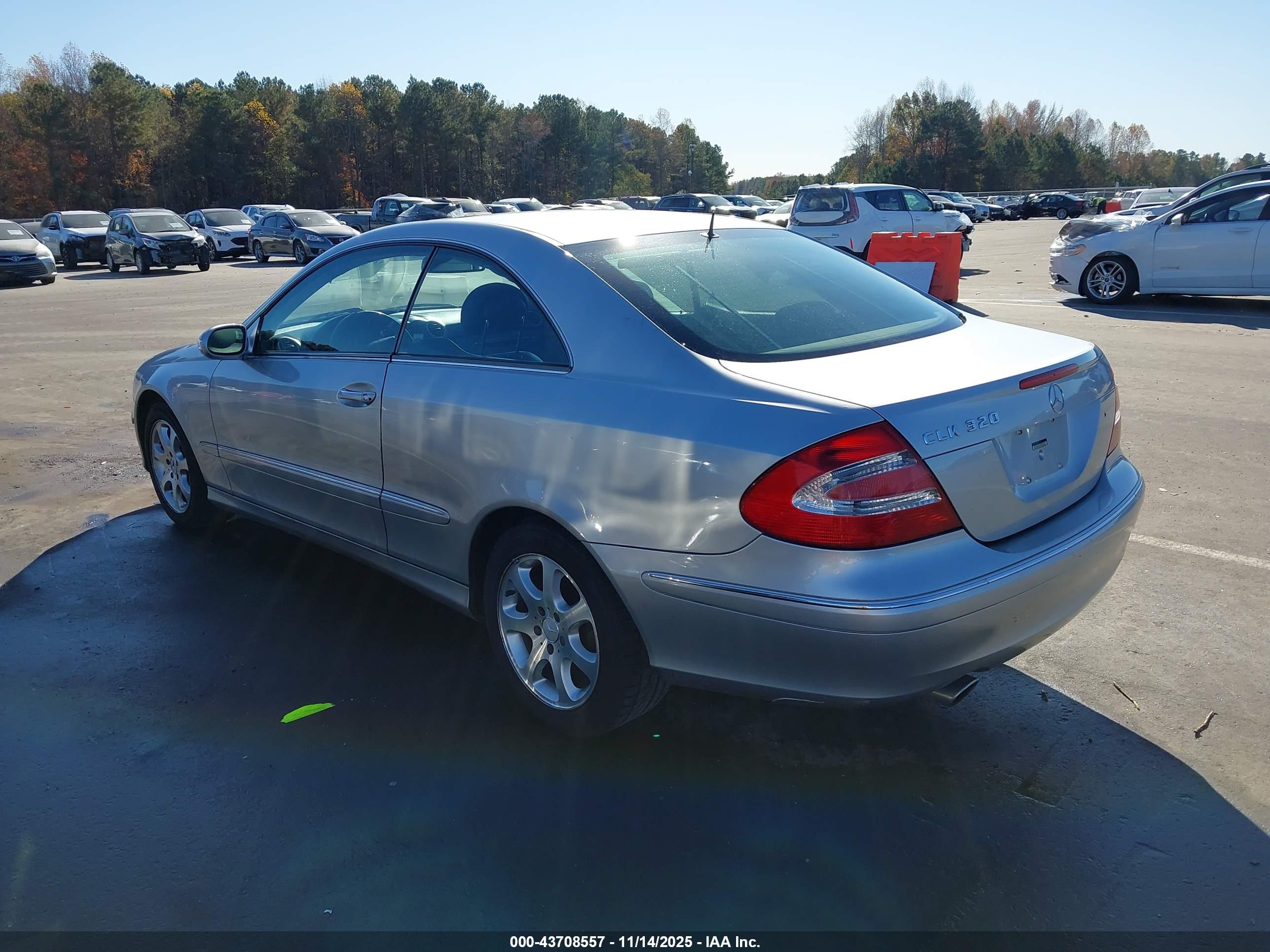 MERCEDES-BENZ CLK image 3