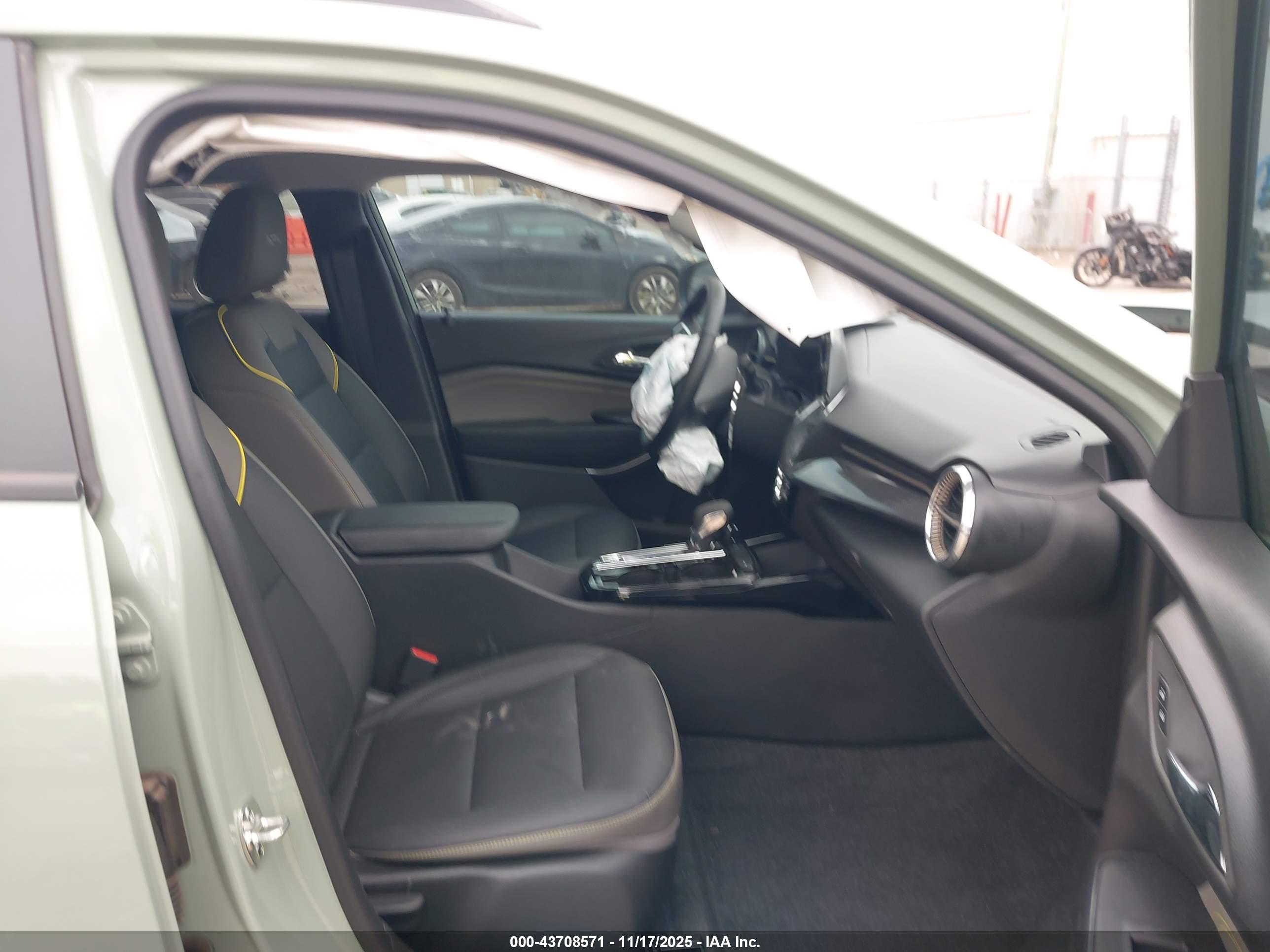 CHEVROLET TRAX image 5