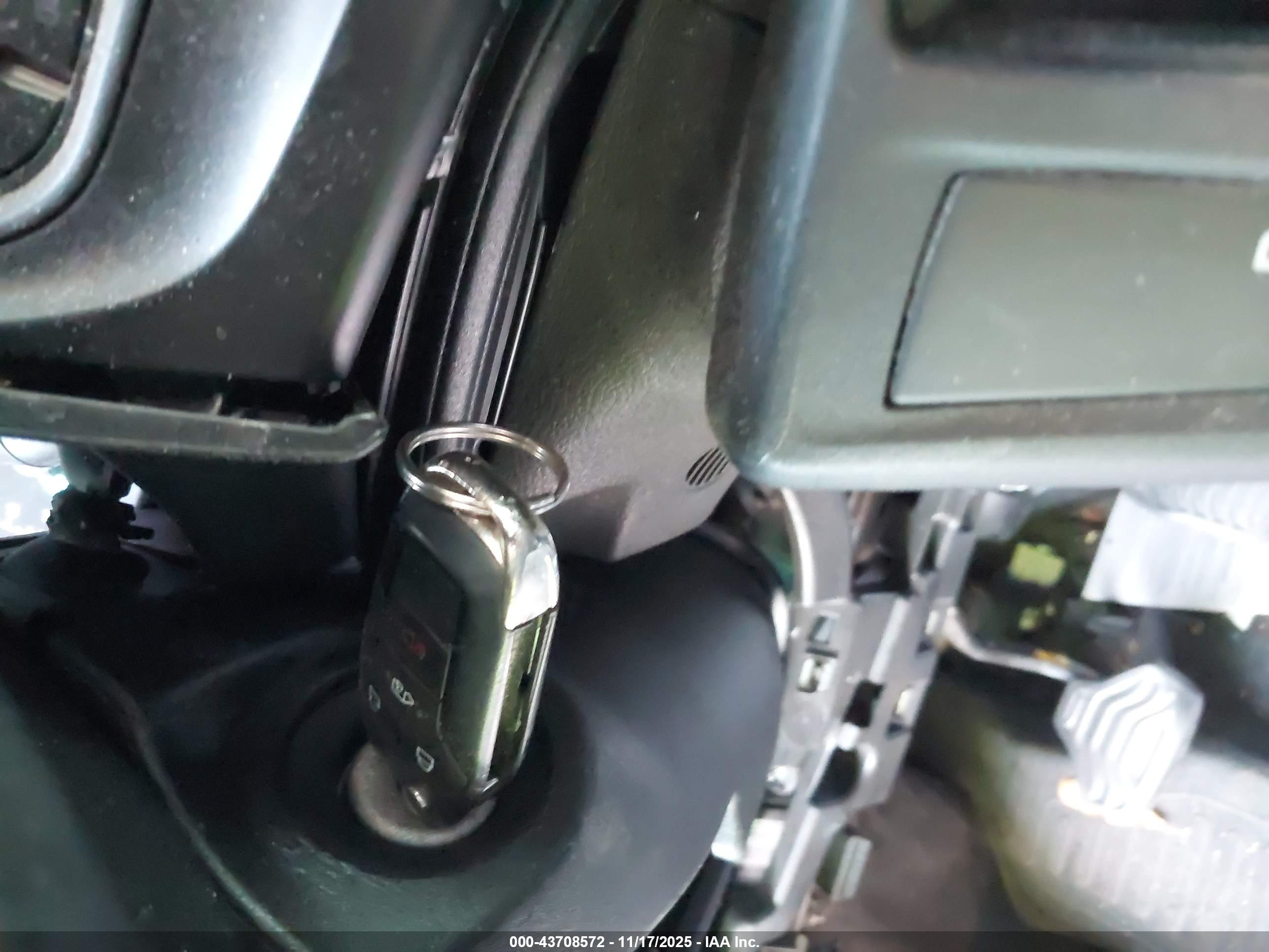 FORD TRANSIT-250 image 11