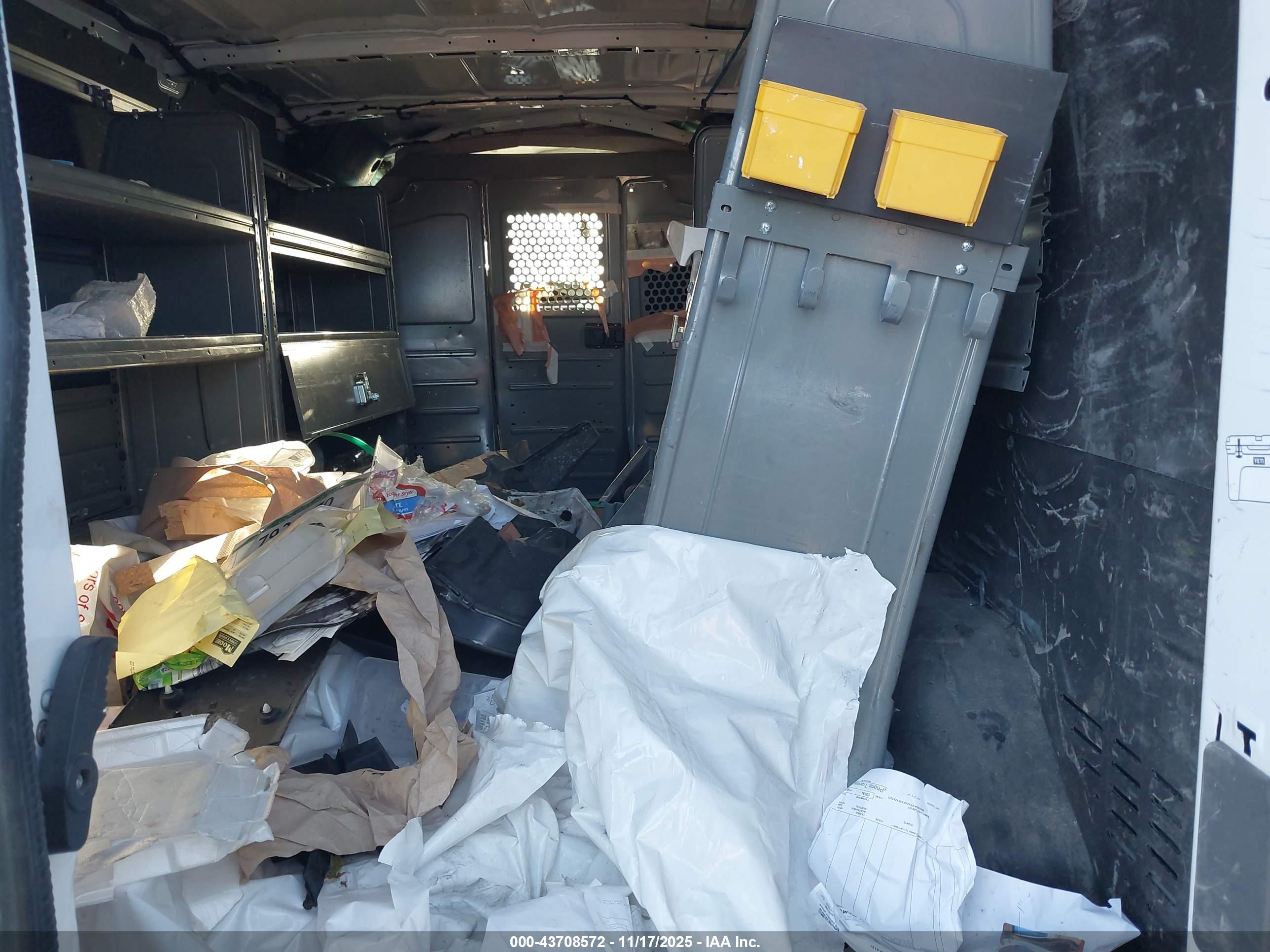 FORD TRANSIT-250 image 8