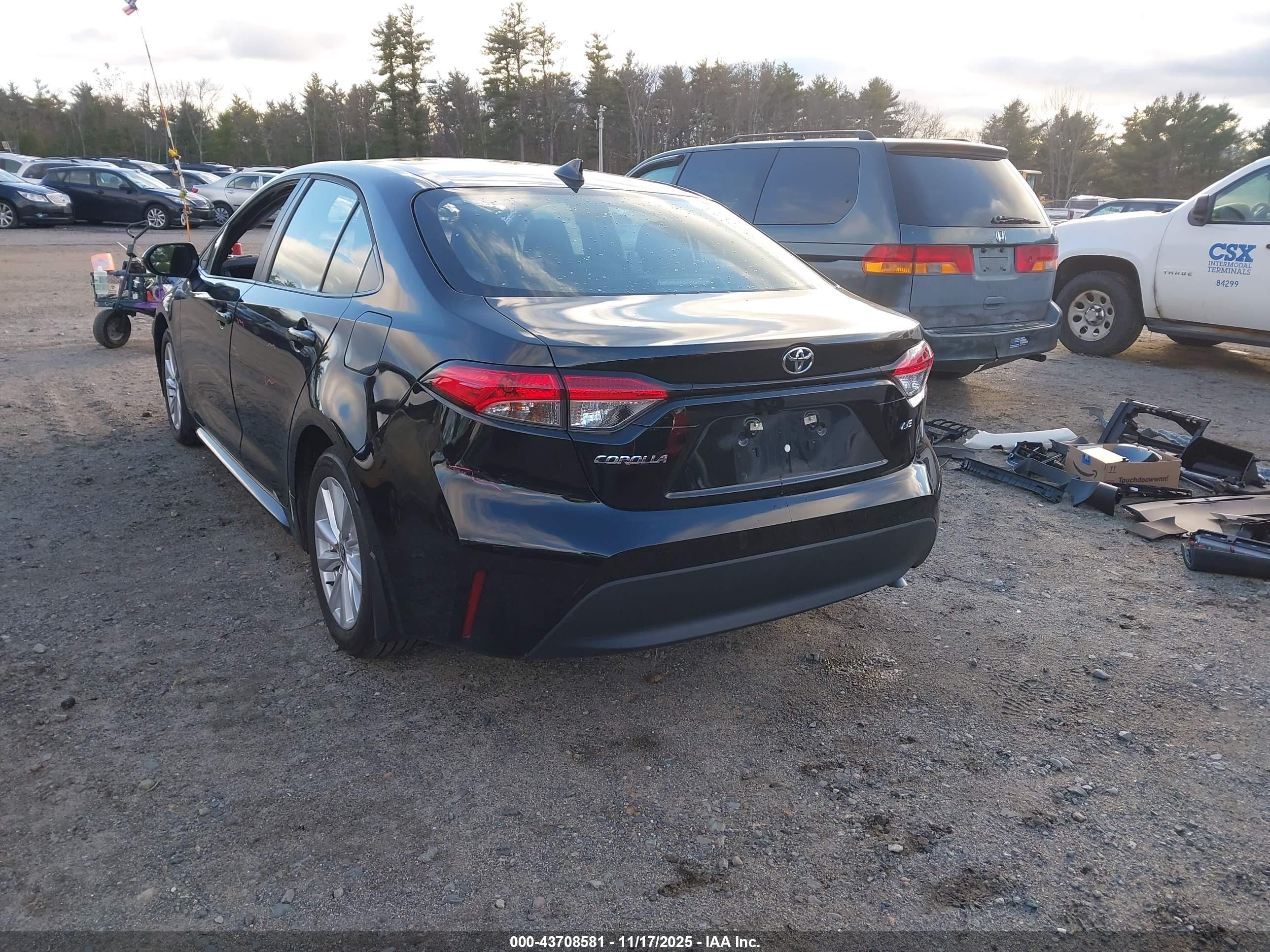 TOYOTA COROLLA image 3