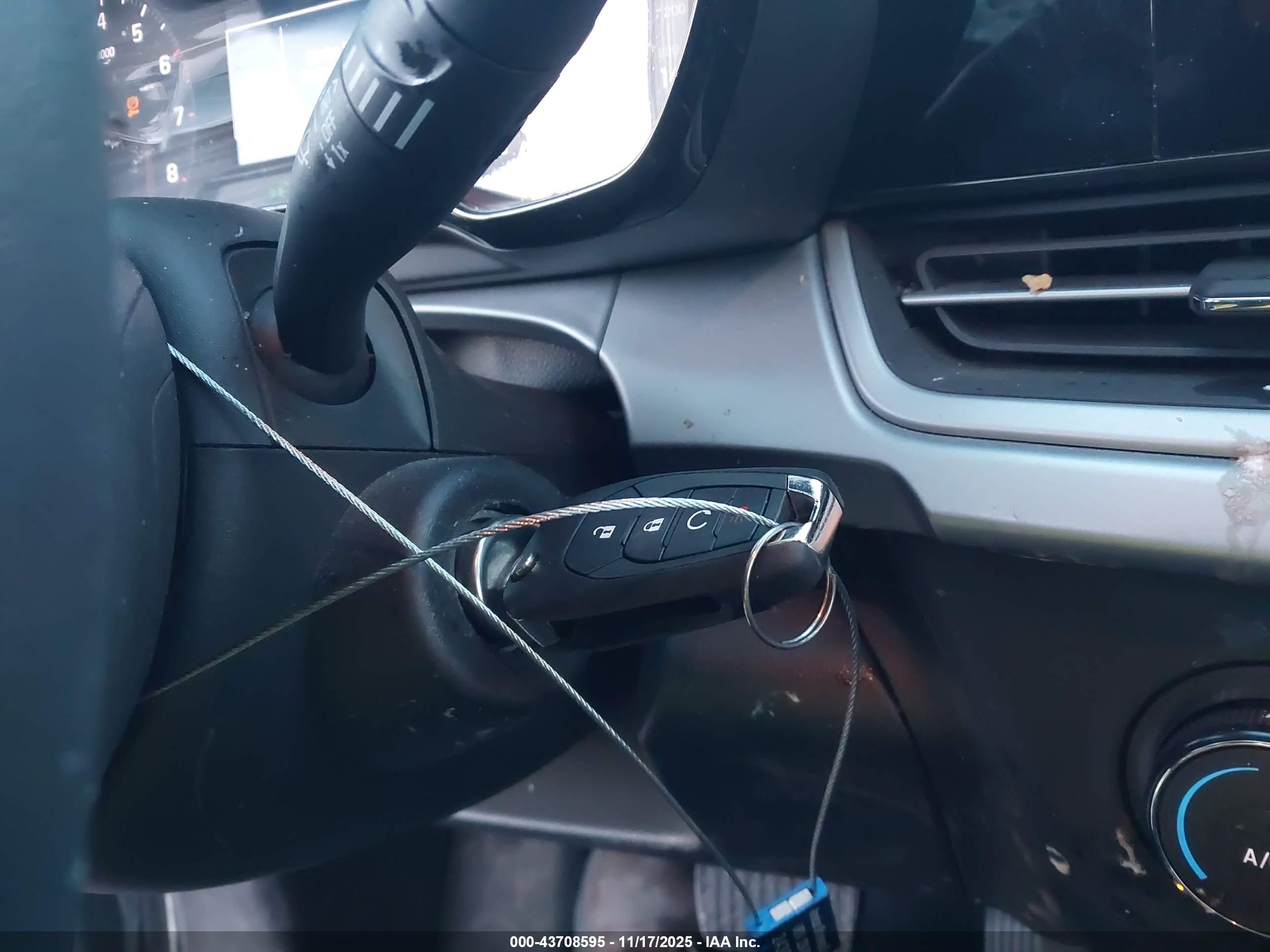 CHEVROLET TRAX image 11