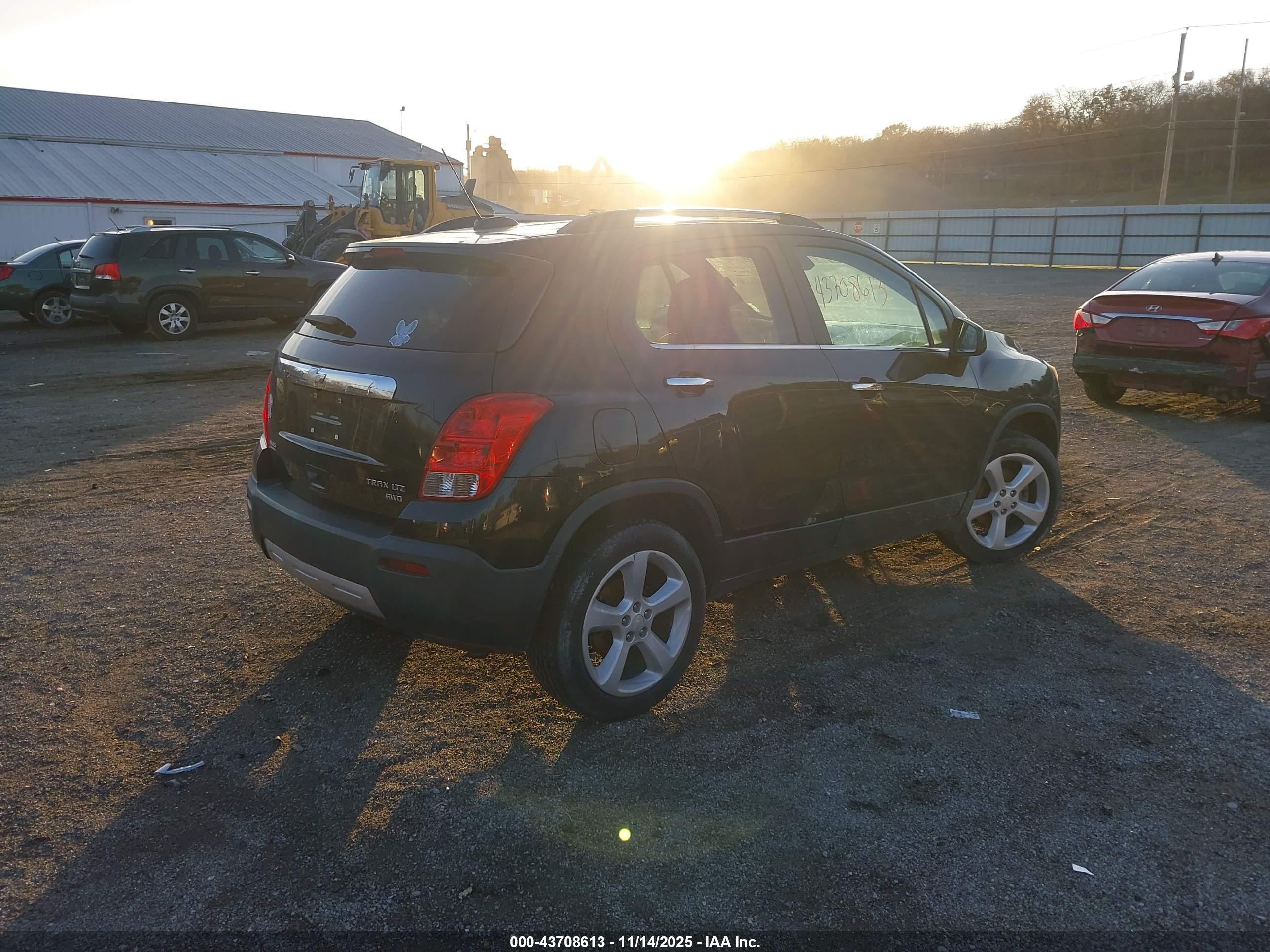 CHEVROLET TRAX image 4