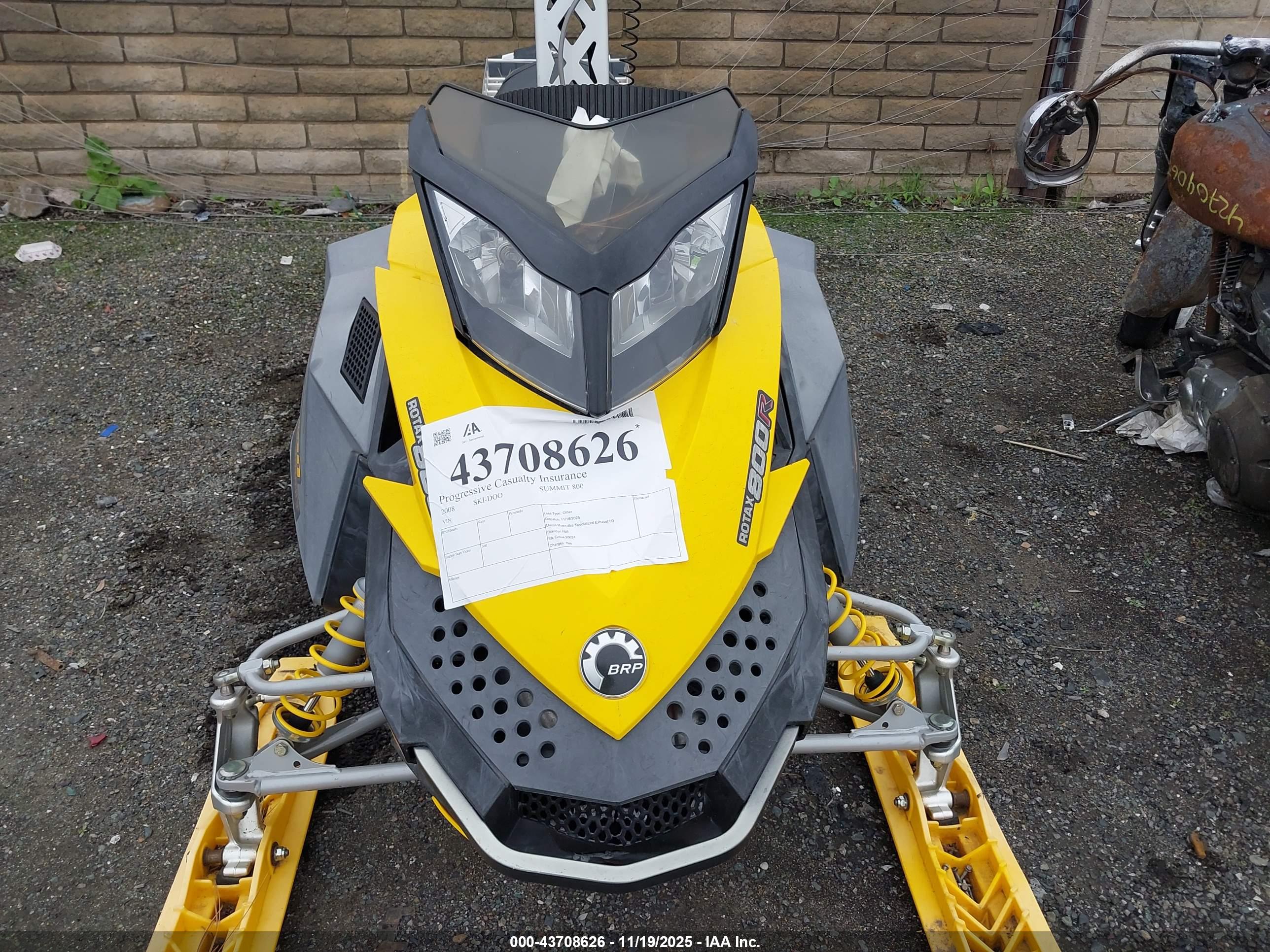 SKI-DOO SUMMIT image 10
