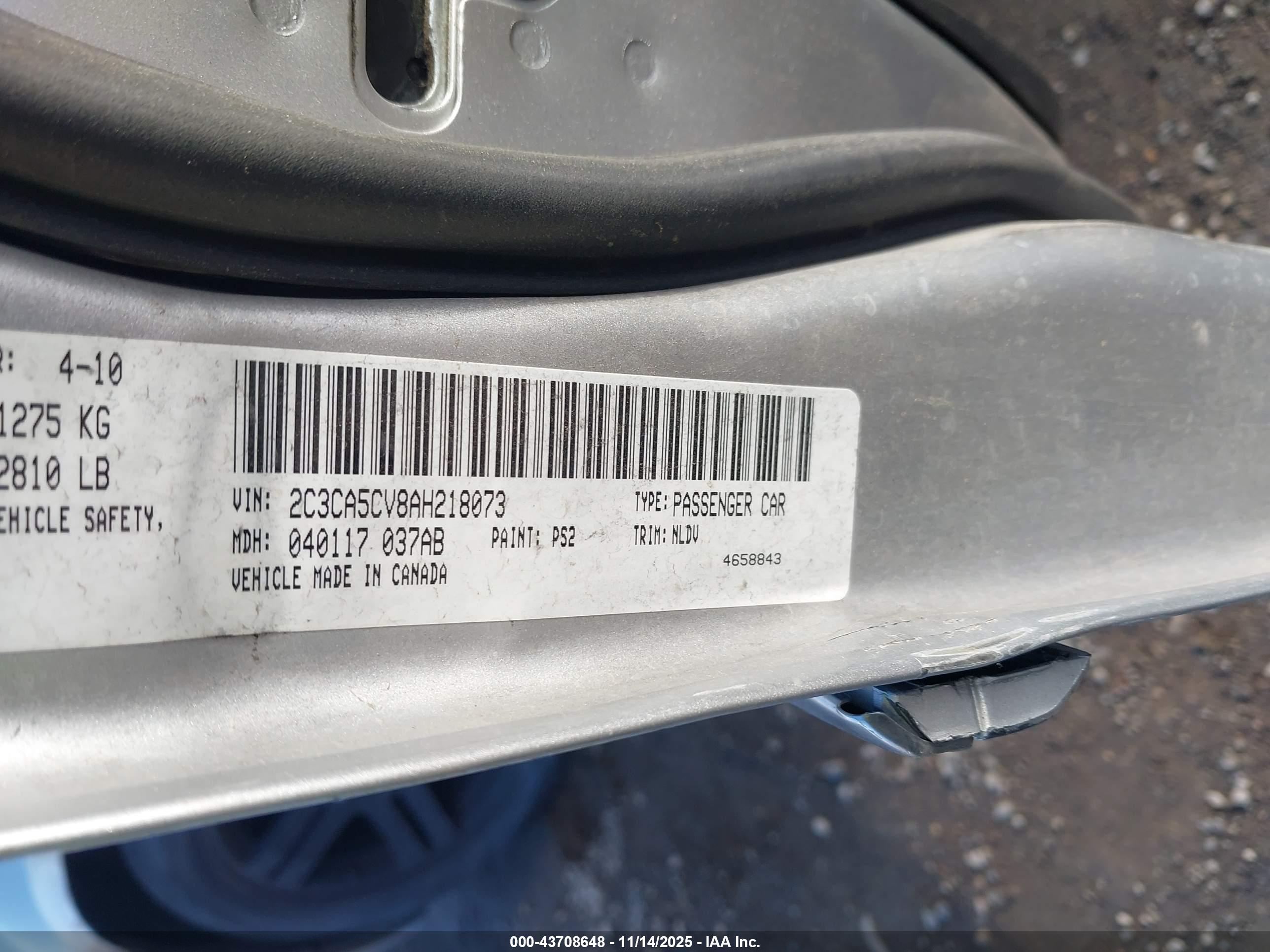 CHRYSLER 300 image 9