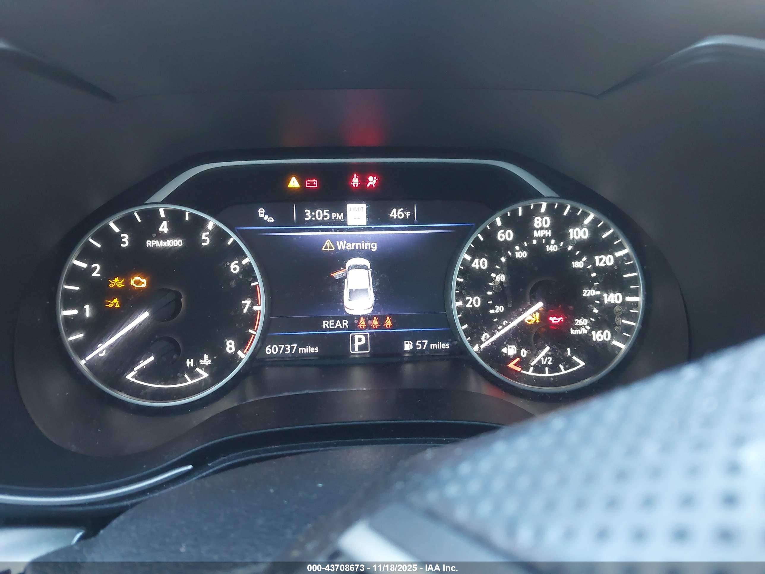 NISSAN MAXIMA image 7