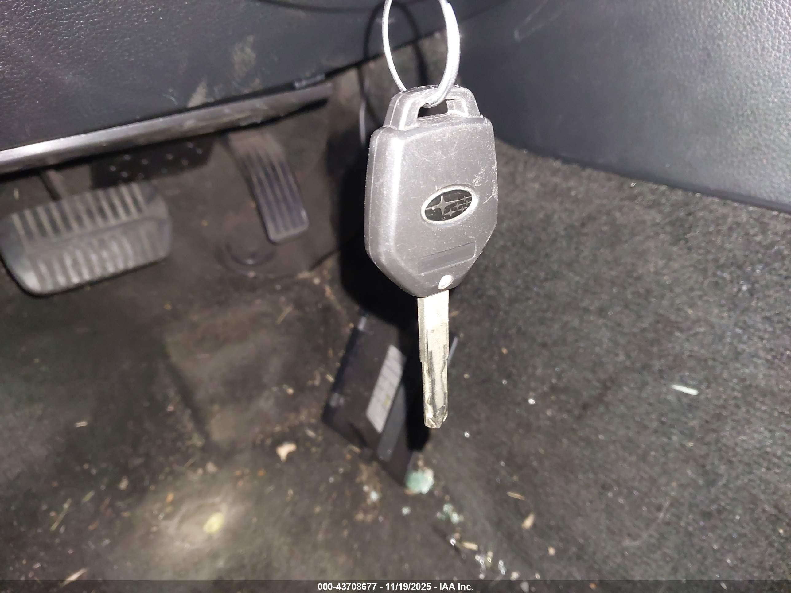 SUBARU OUTBACK image 11