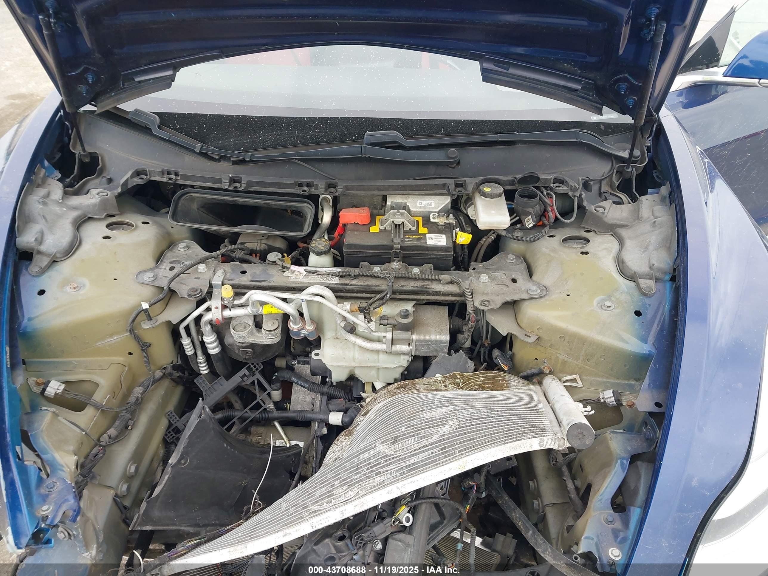 TESLA MODEL image 10