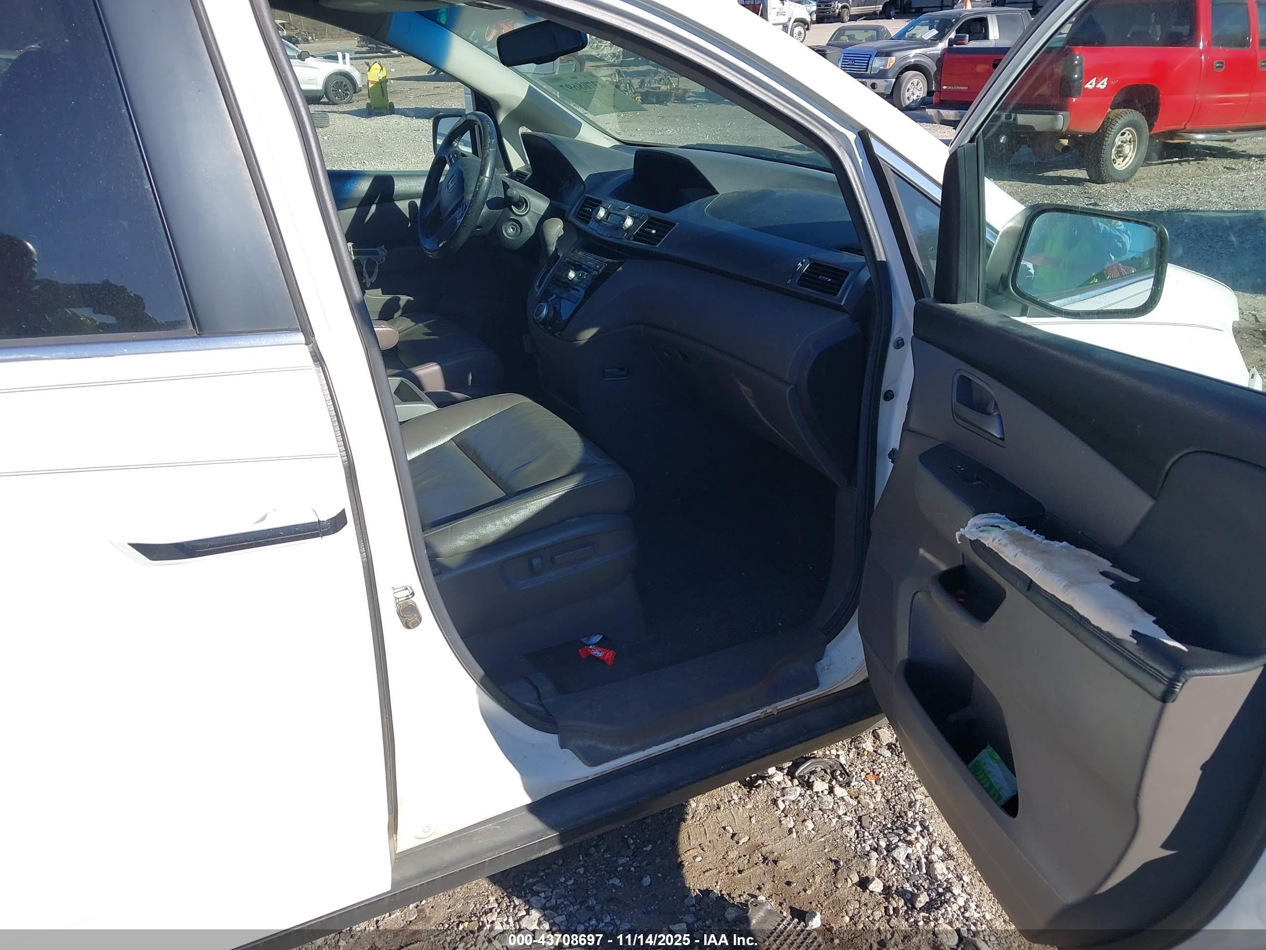 HONDA ODYSSEY image 5