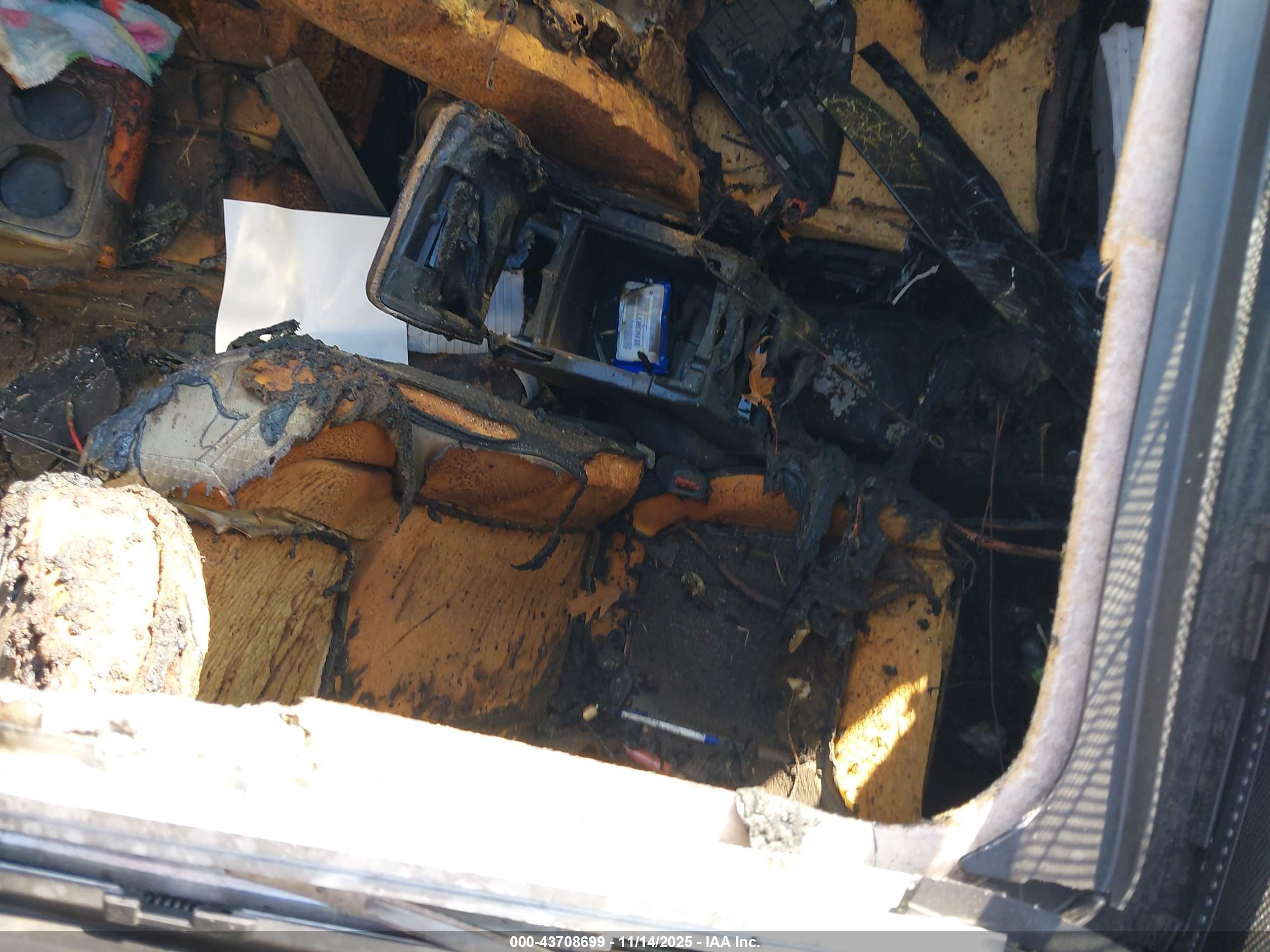 SUBARU FORESTER image 5