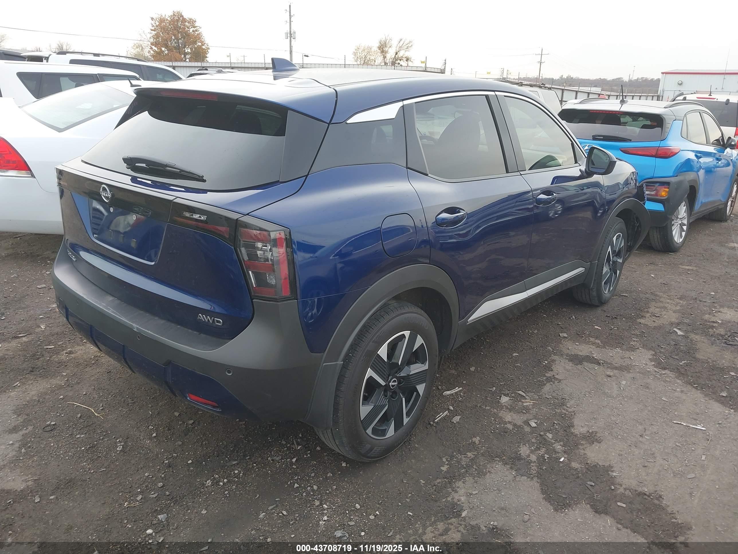 NISSAN KICKS image 4