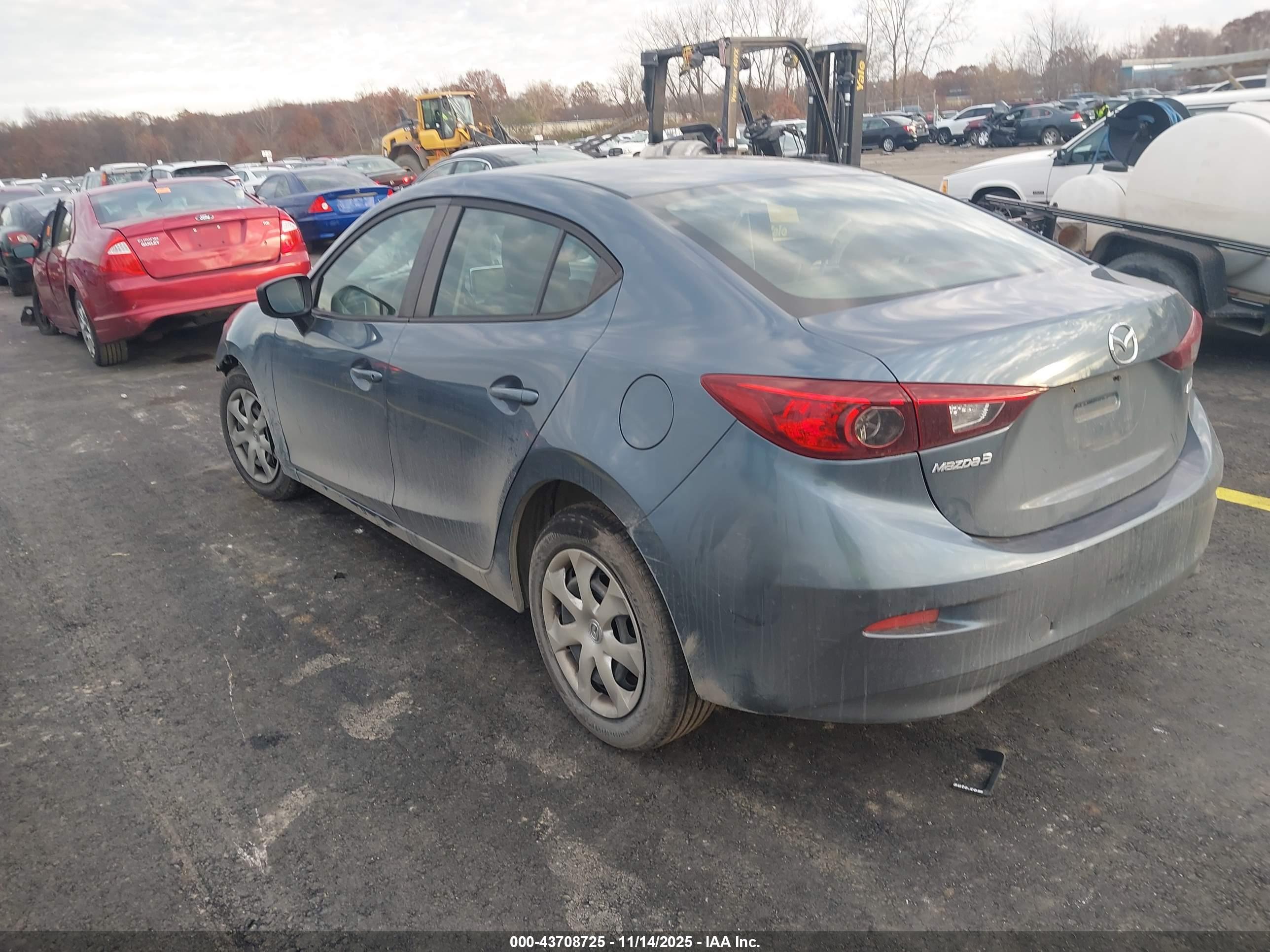 MAZDA MAZDA3 image 3