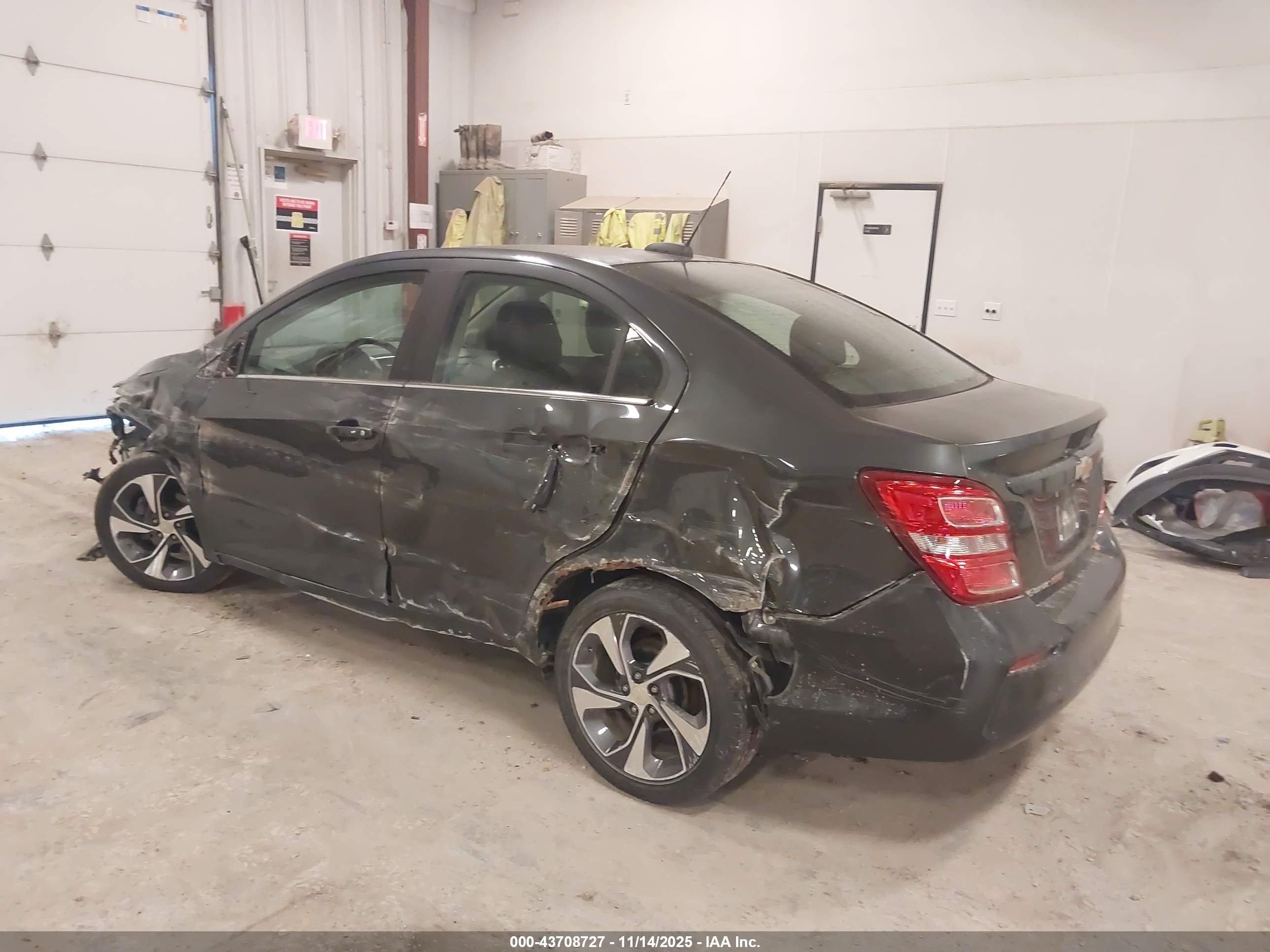 CHEVROLET SONIC image 3