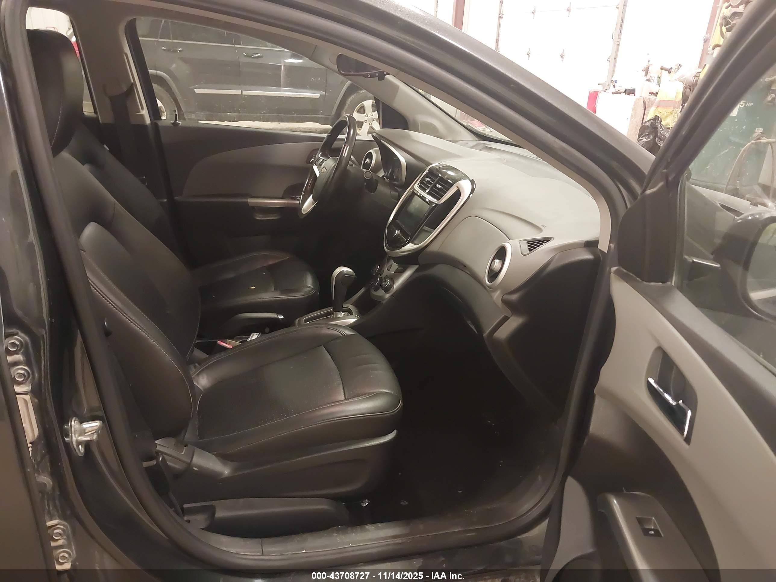 CHEVROLET SONIC image 5