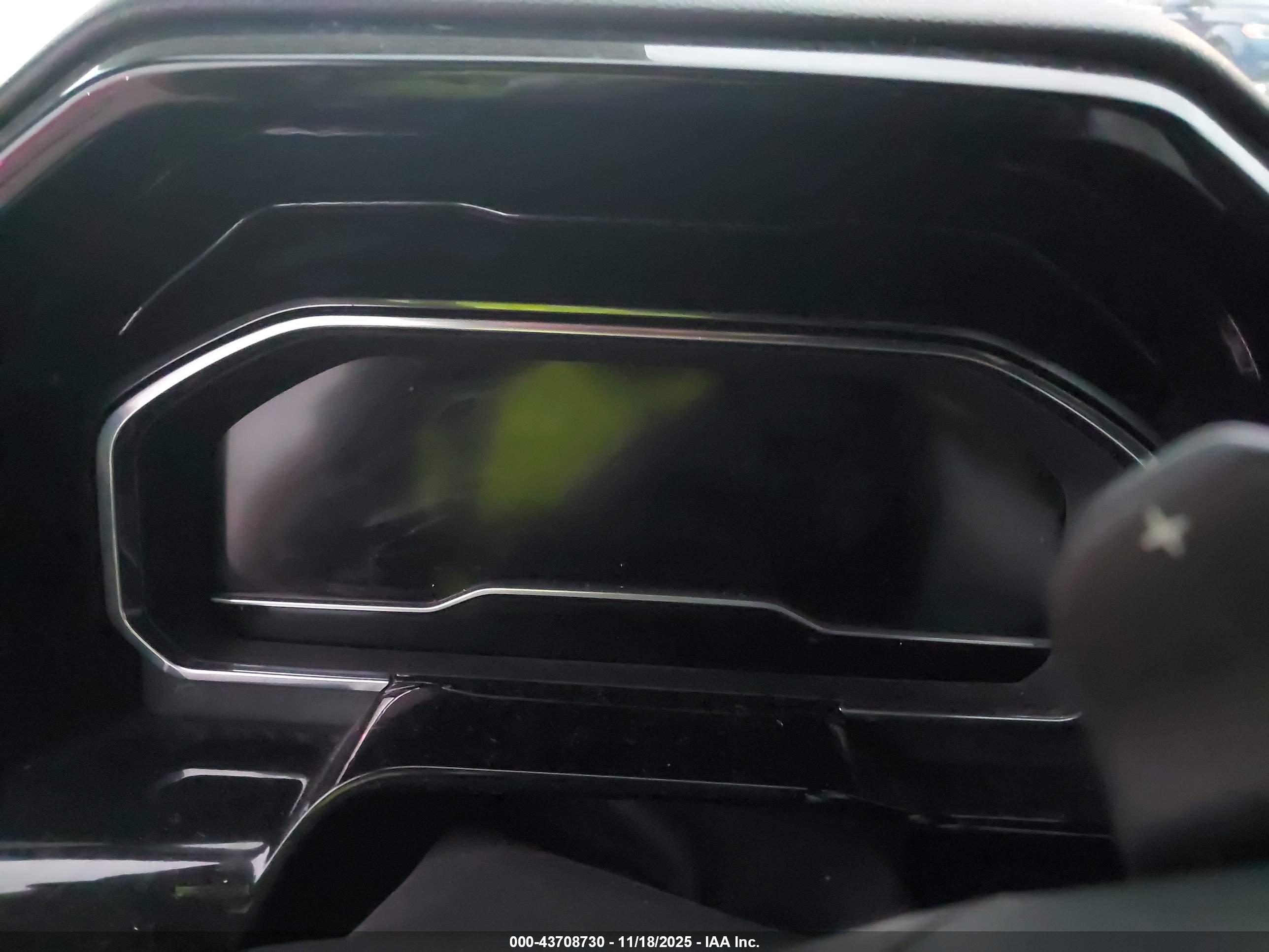 CHEVROLET SILVERADO image 7