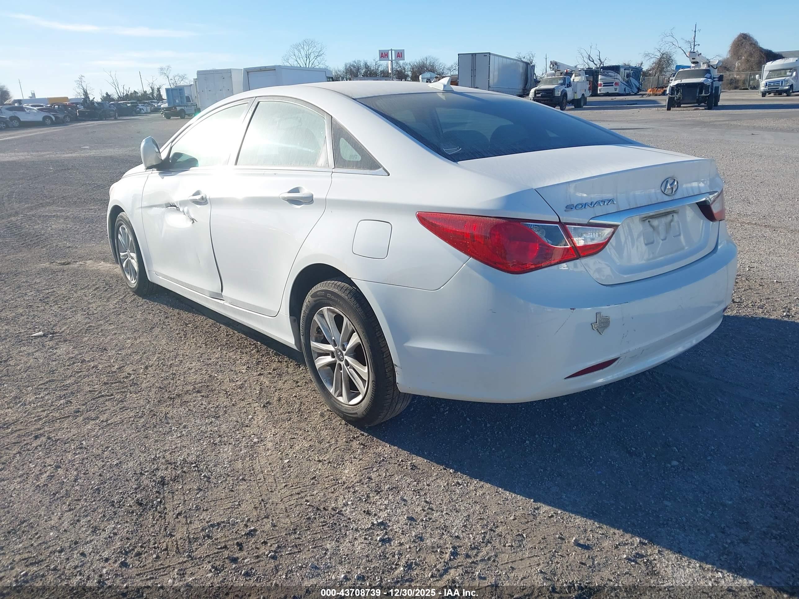 HYUNDAI SONATA image 3
