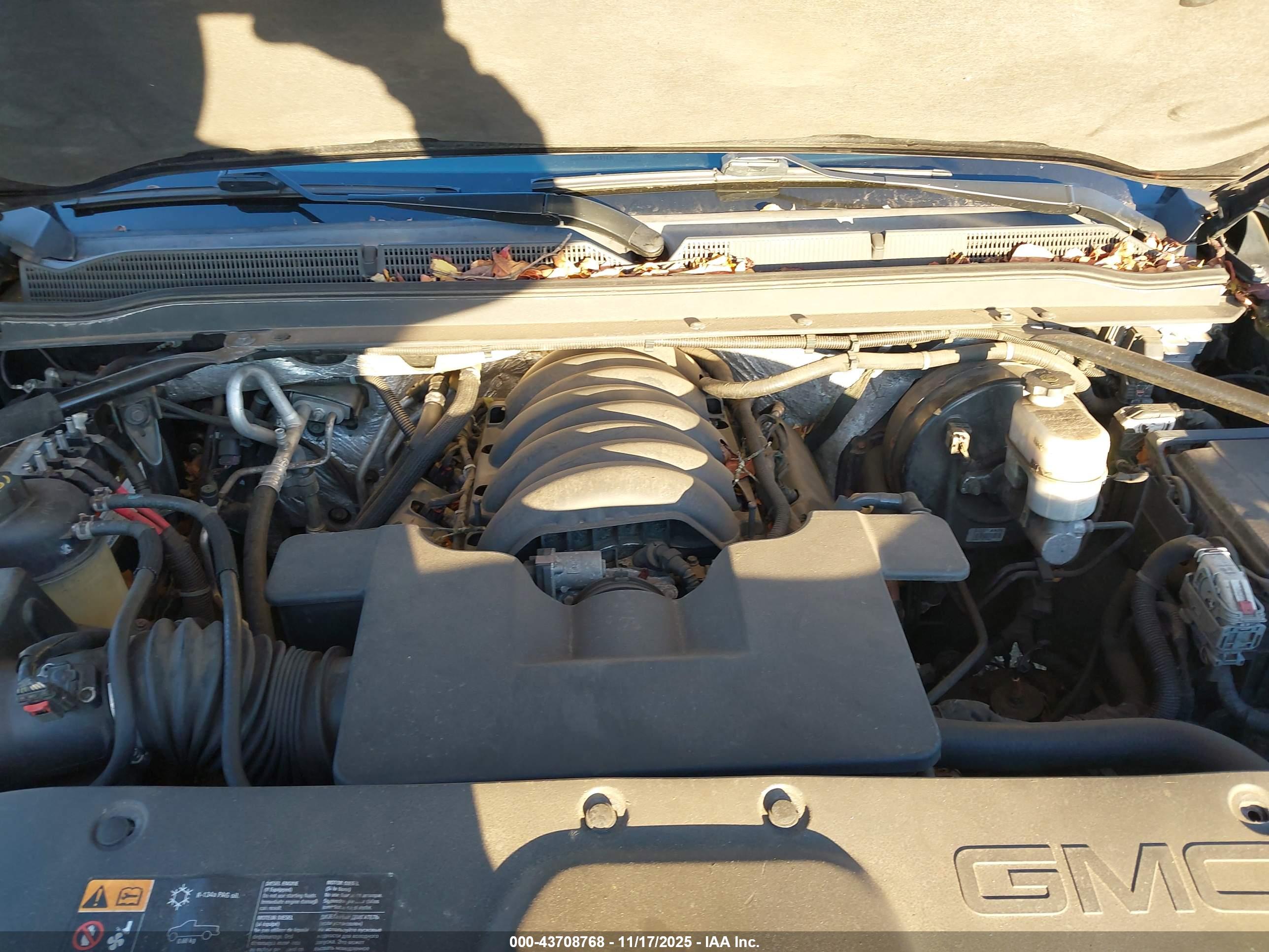 GMC YUKON image 10
