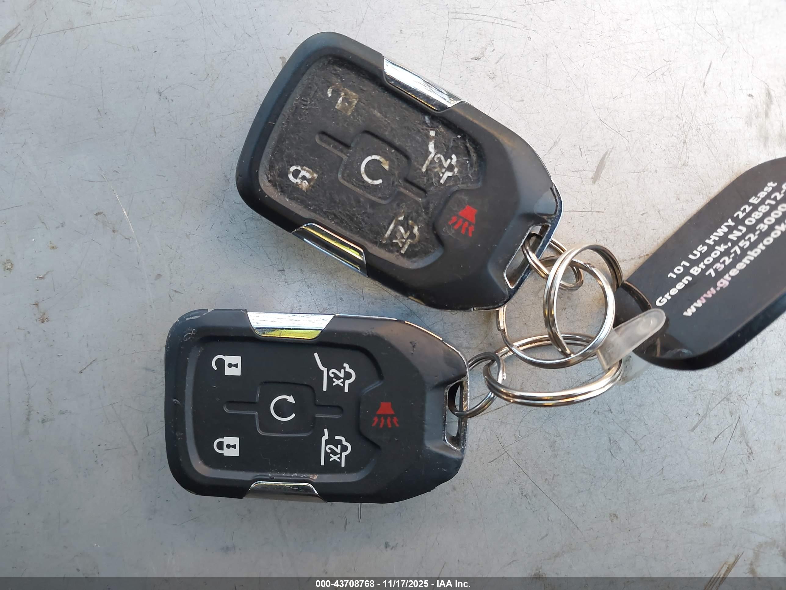 GMC YUKON image 11