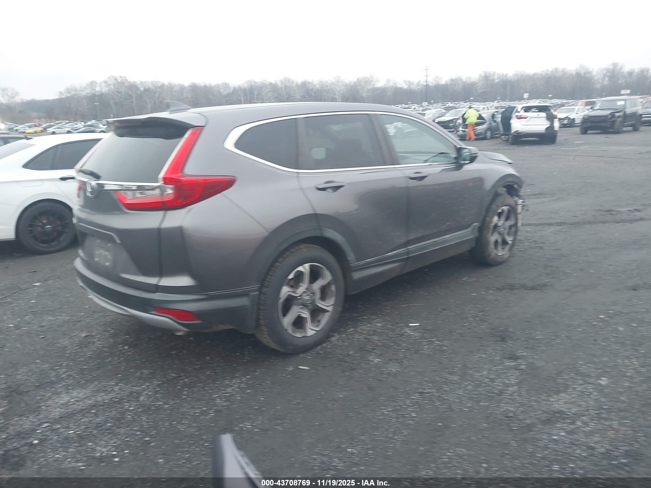 HONDA CR-V image 4