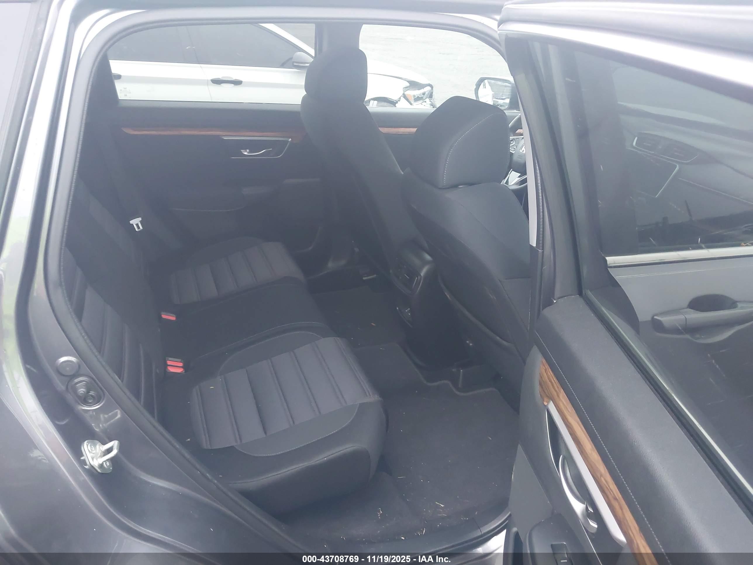 HONDA CR-V image 8