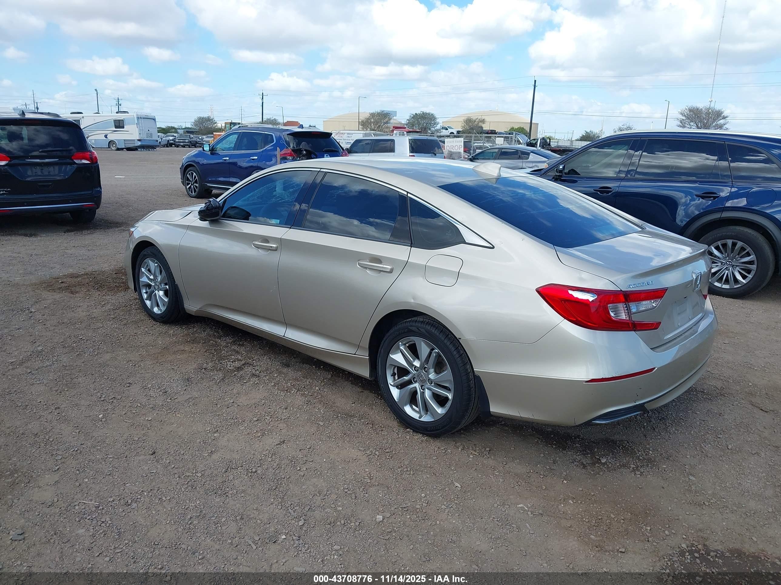 HONDA ACCORD image 3