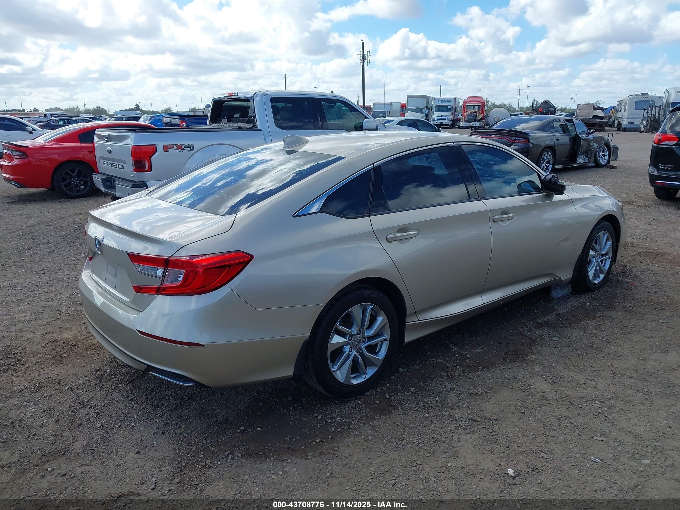 HONDA ACCORD image 4