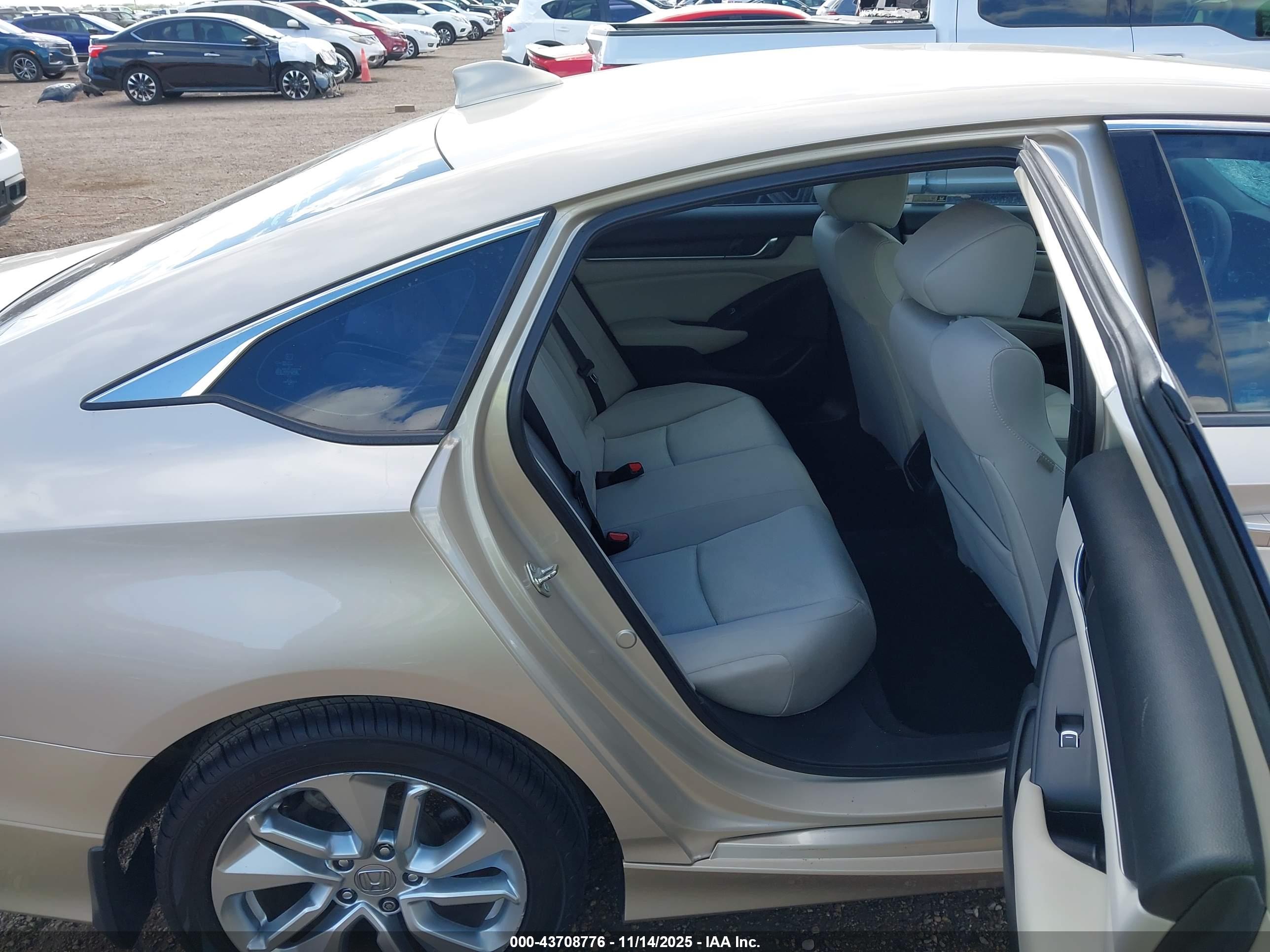 HONDA ACCORD image 8