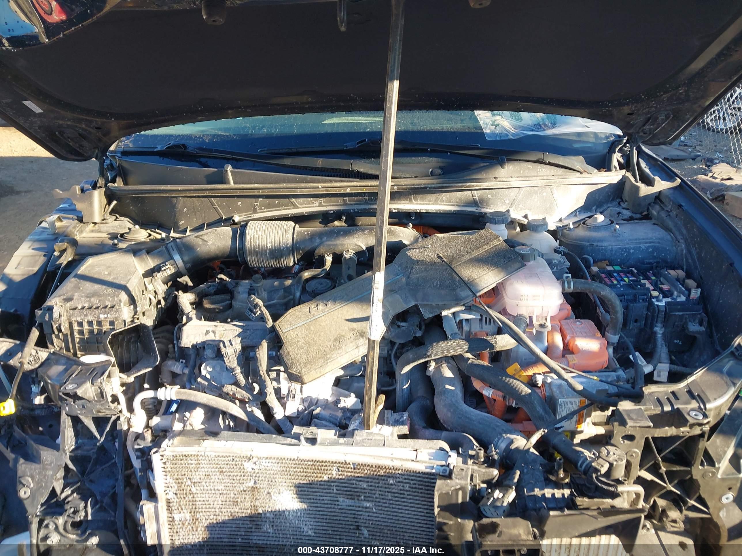 HYUNDAI TUCSON image 10