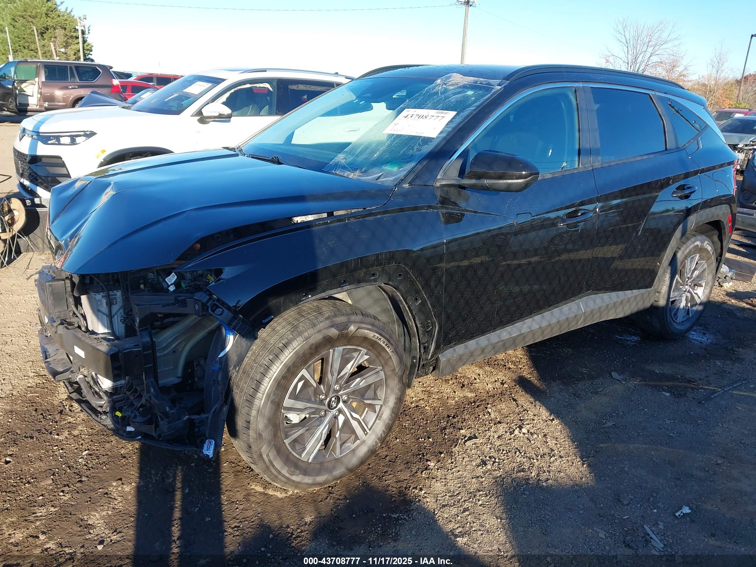 HYUNDAI TUCSON image 2