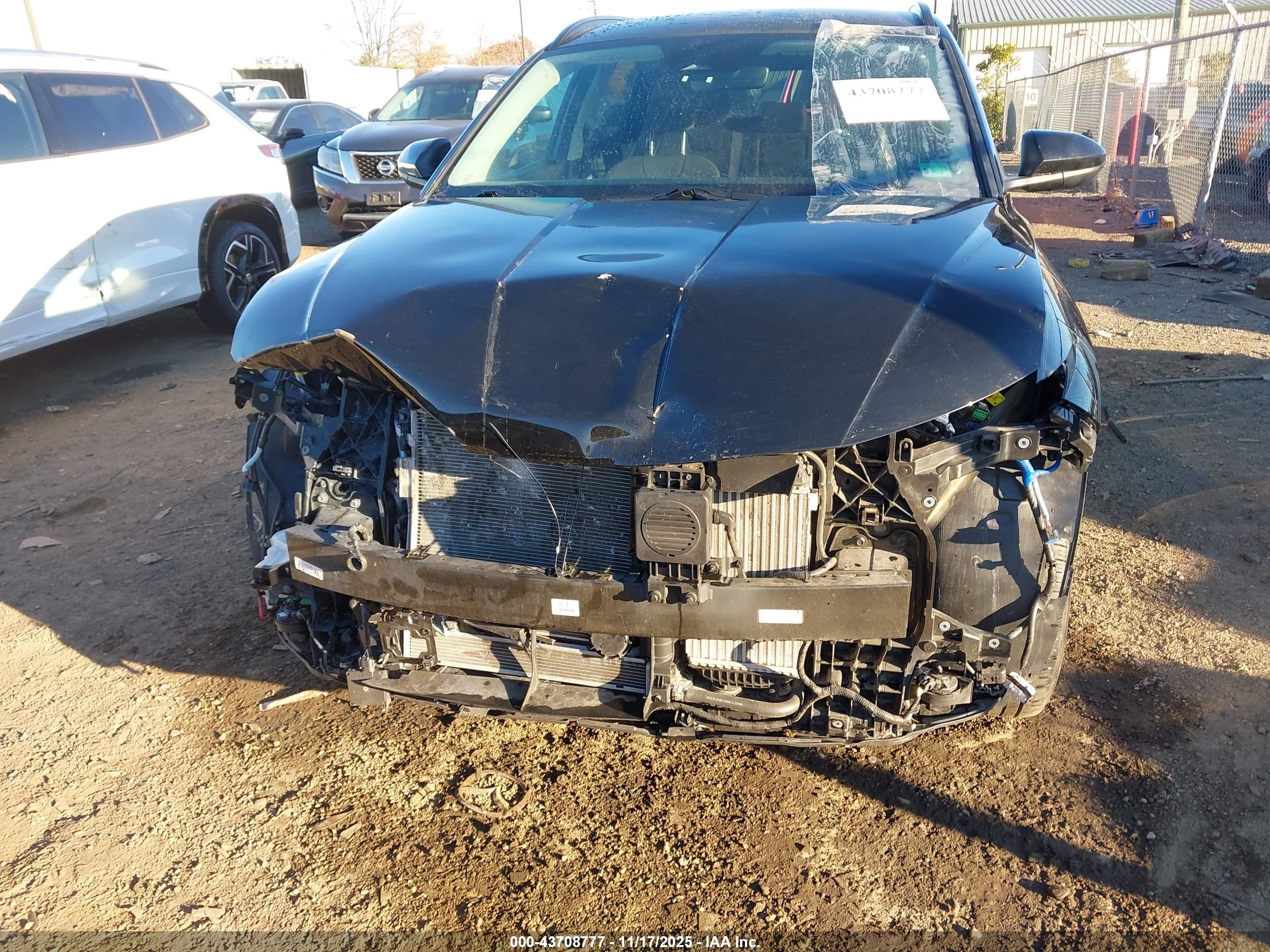 HYUNDAI TUCSON image 6