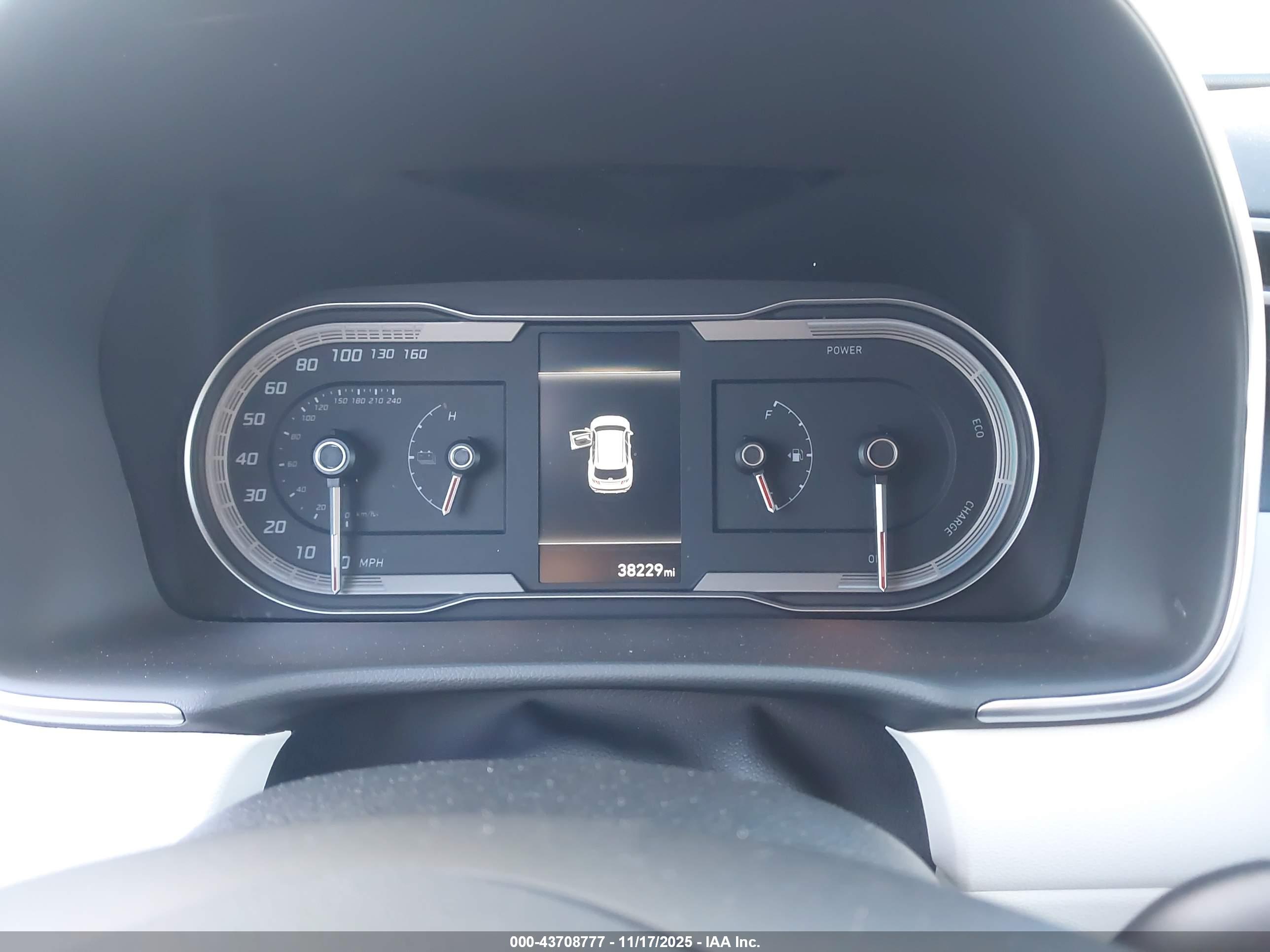HYUNDAI TUCSON image 7