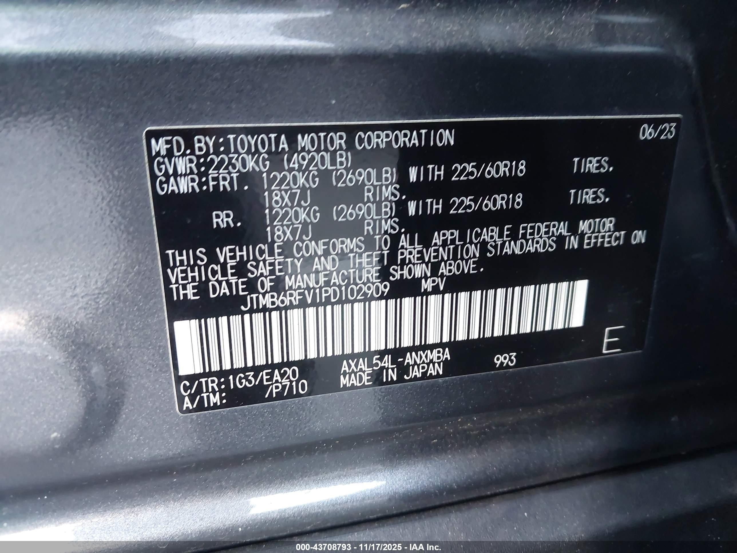 TOYOTA RAV4 image 9