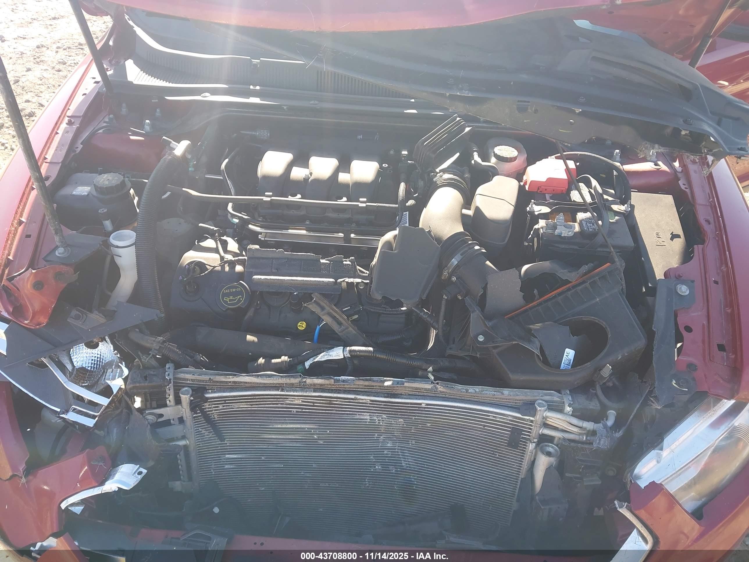 FORD TAURUS image 10